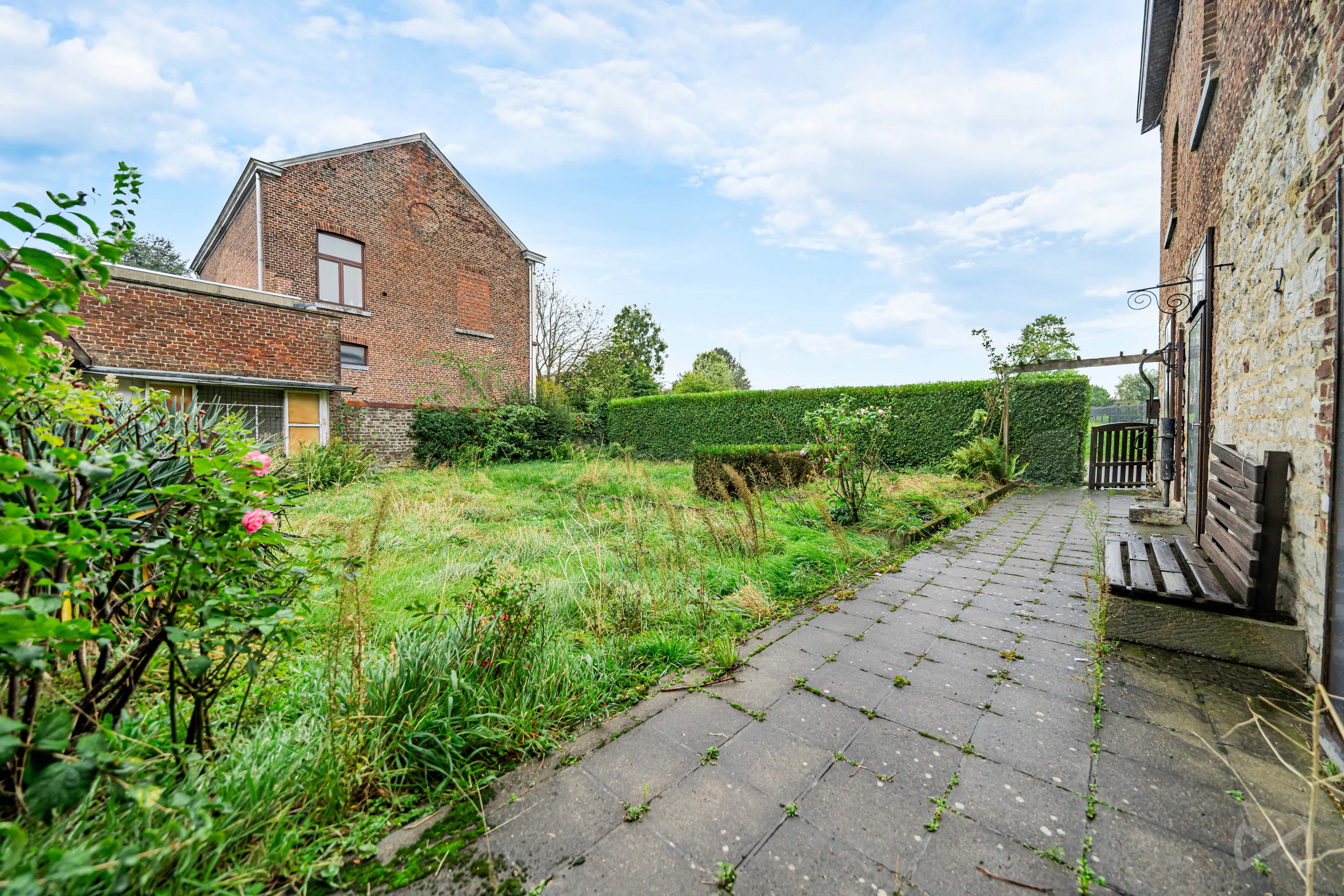 Picture 2 of 4 for Villa farmtype with four bedrooms in Xhendelesse