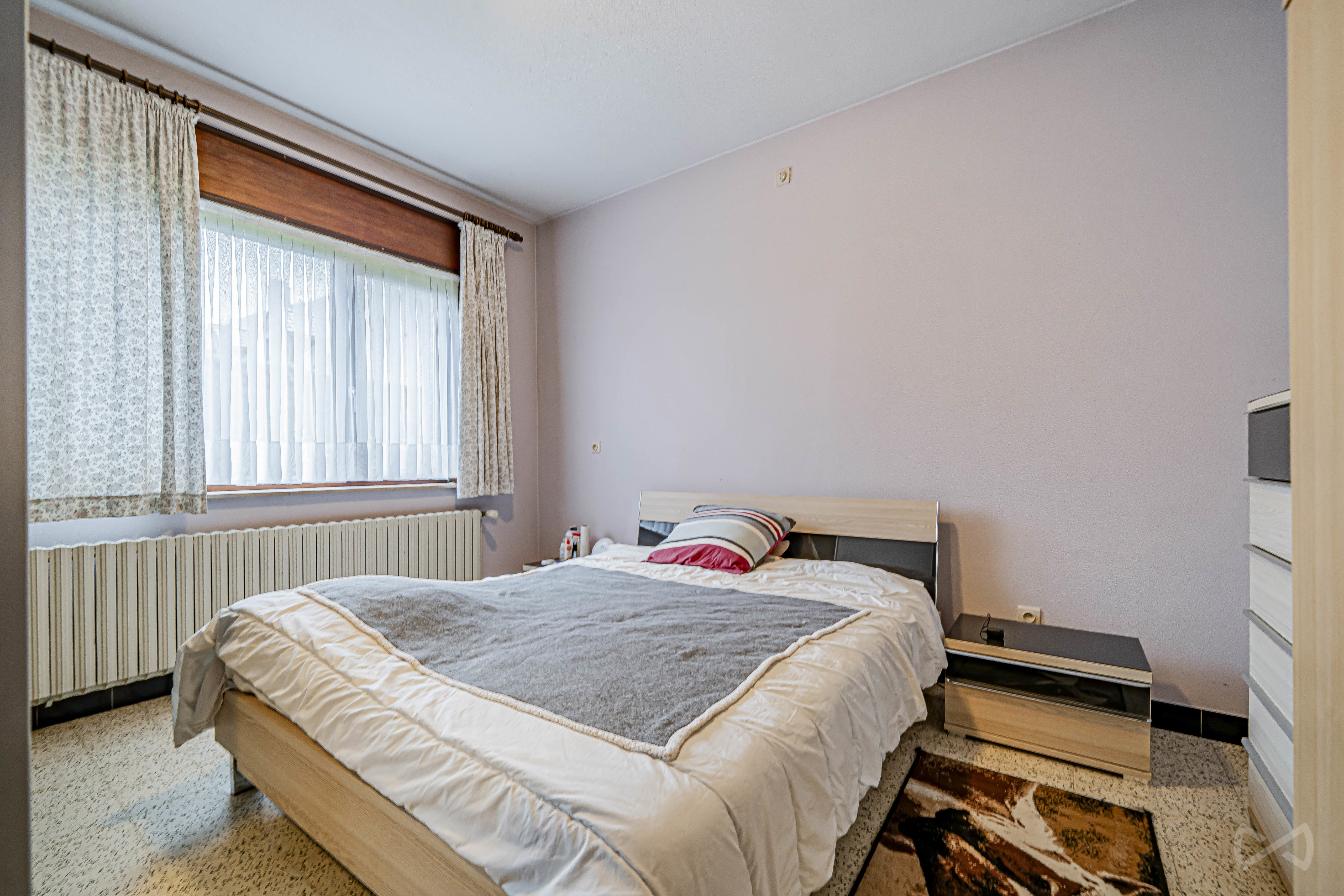 Photo 1 sur 4 pour Immeuble mixte de deux chambres à Chièvres