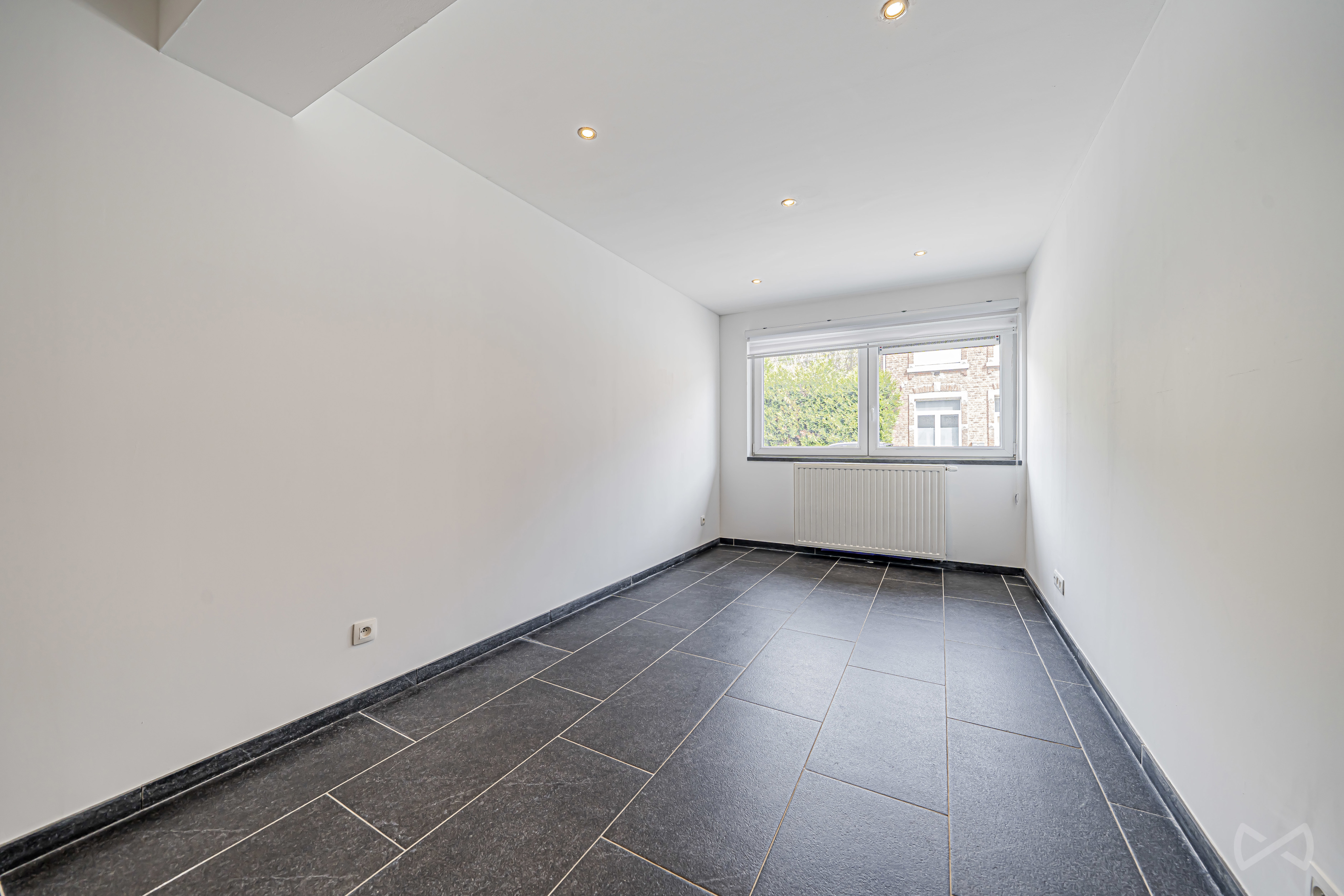 Picture 1 of 4 for House with five bedrooms in Liège