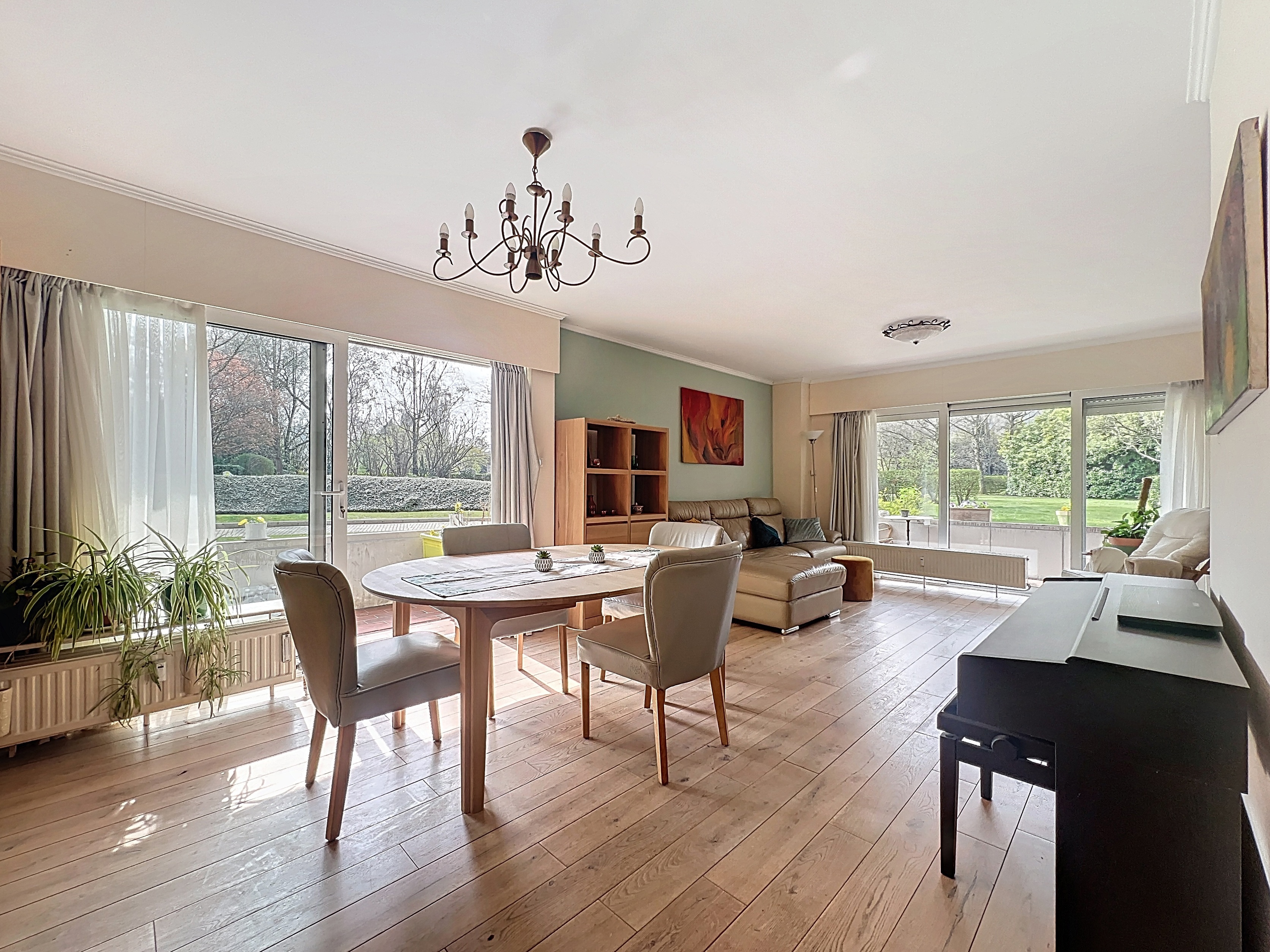 Picture 1 of 5 for Flat with four bedrooms in Bruxelles