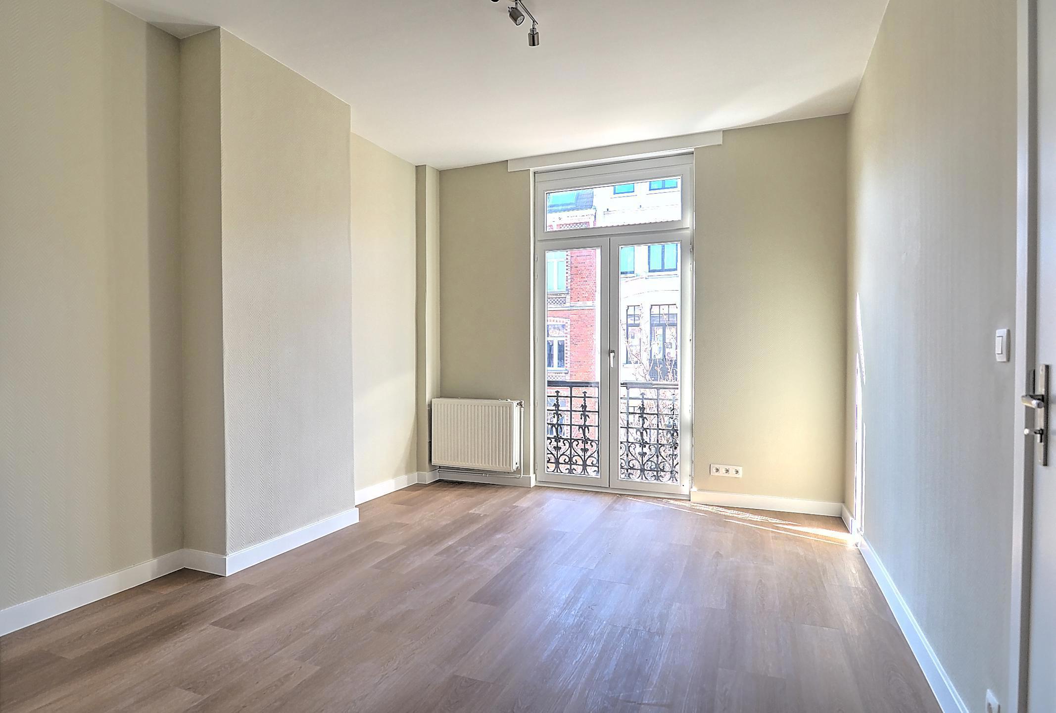 Picture 1 of 4 for House in Schaerbeek