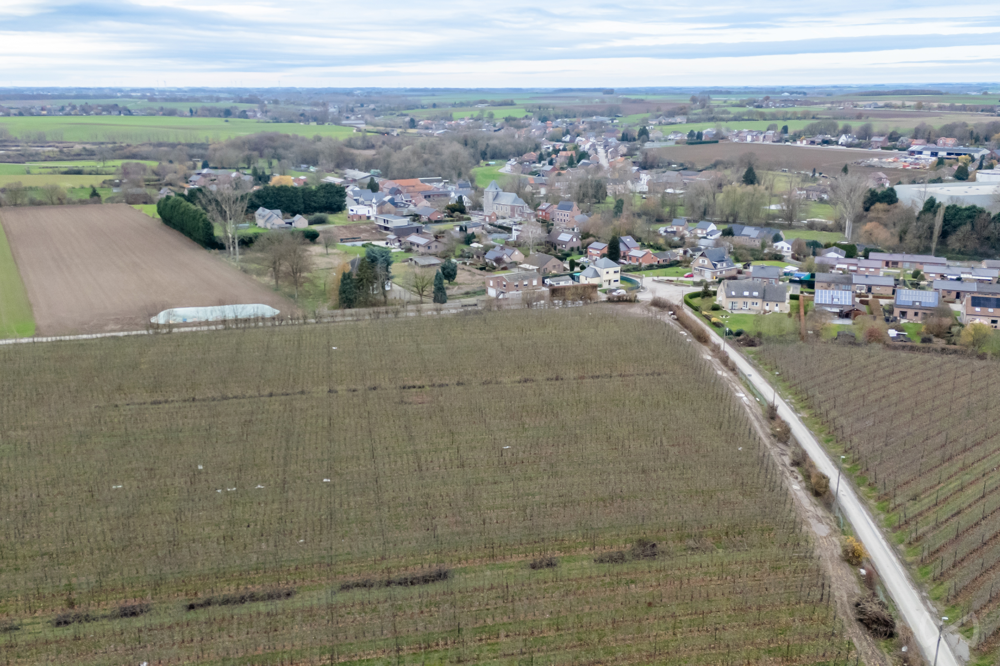 Picture 1 of 4 for Building ground in Lens-sur-geer