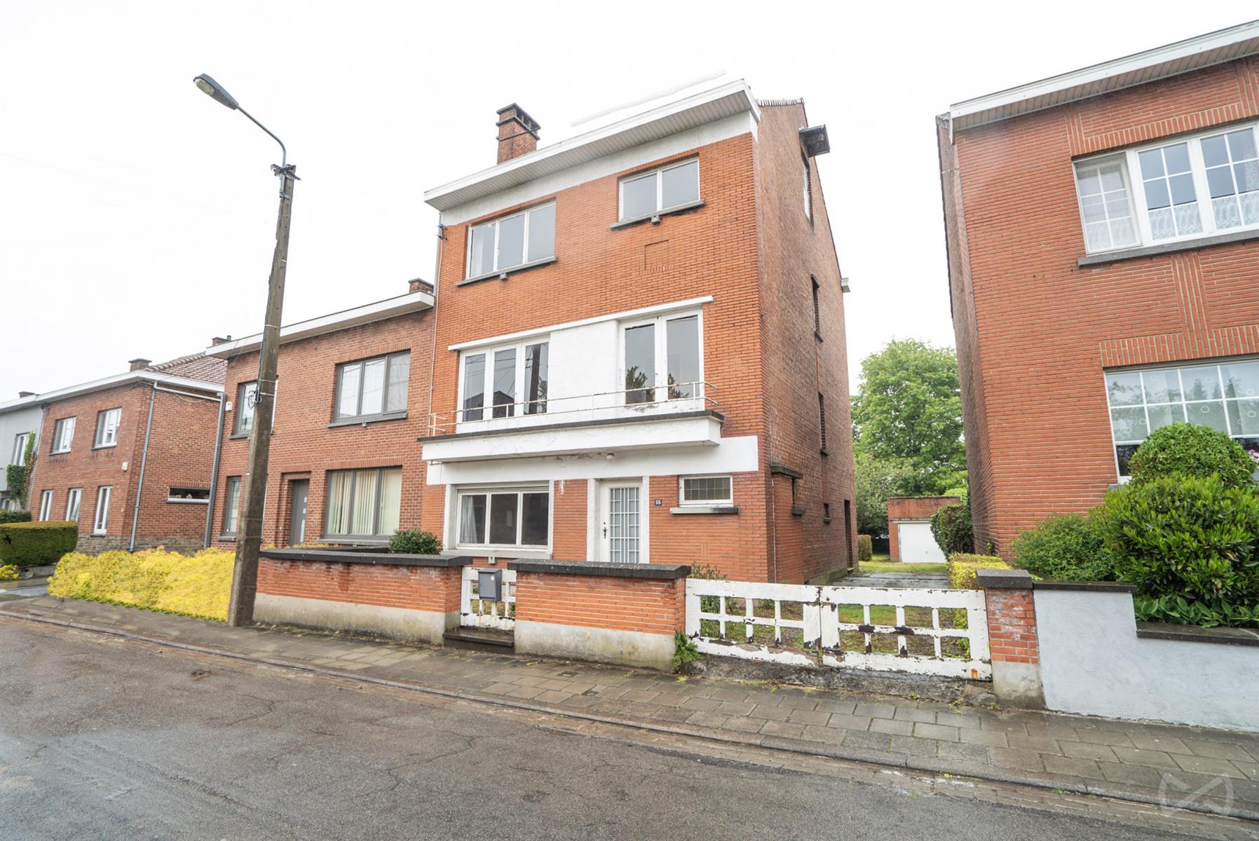 Picture 1 of 4 for House with four bedrooms in Couillet