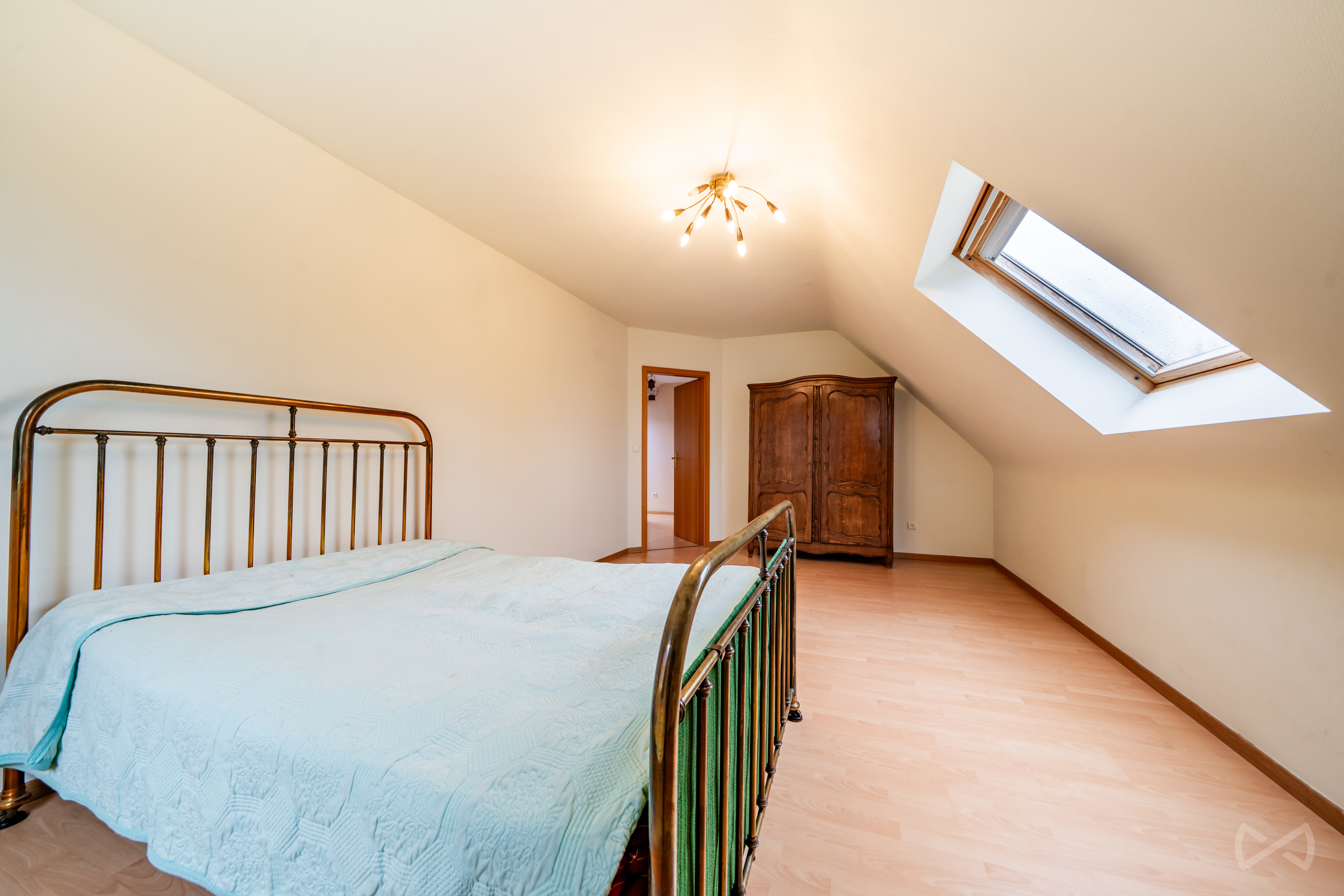 Picture 1 of 4 for Villa with four bedrooms in Mons