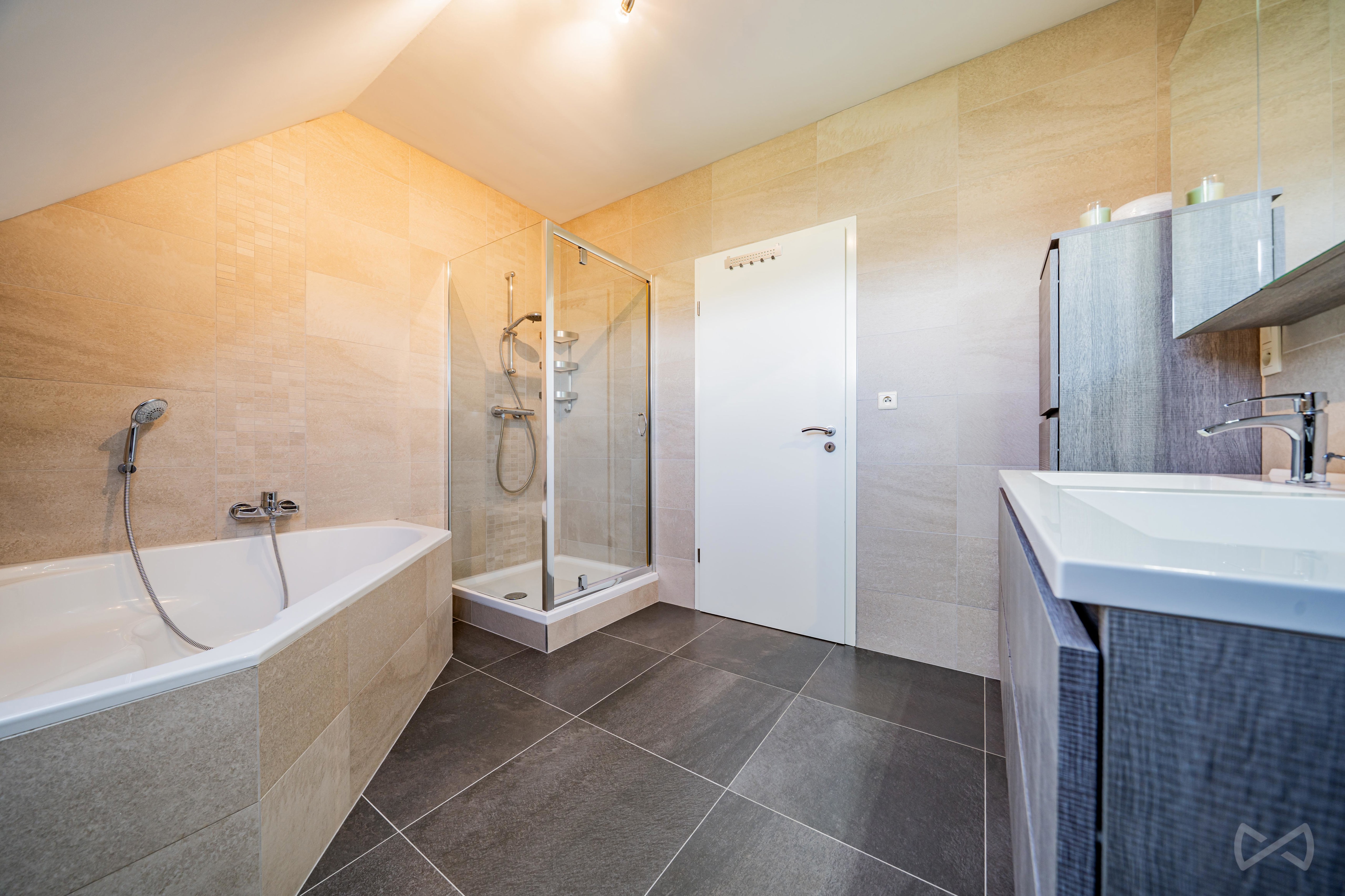 Picture 3 of 4 for Villa with four bedrooms in Tarcienne
