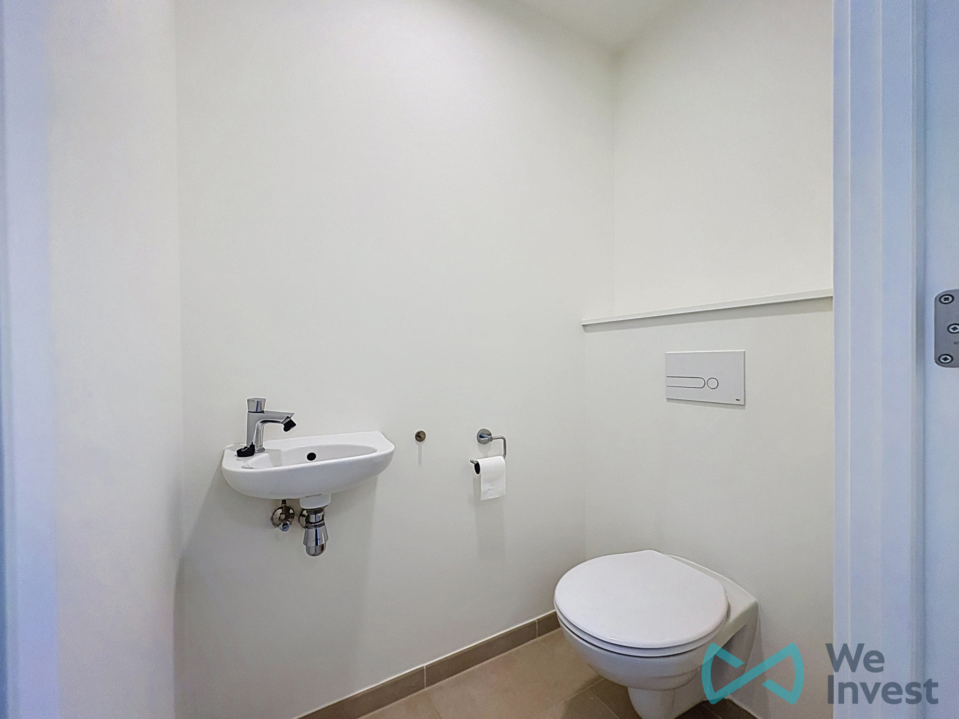 Picture 1 of 4 for Flat with two bedrooms in Ath 