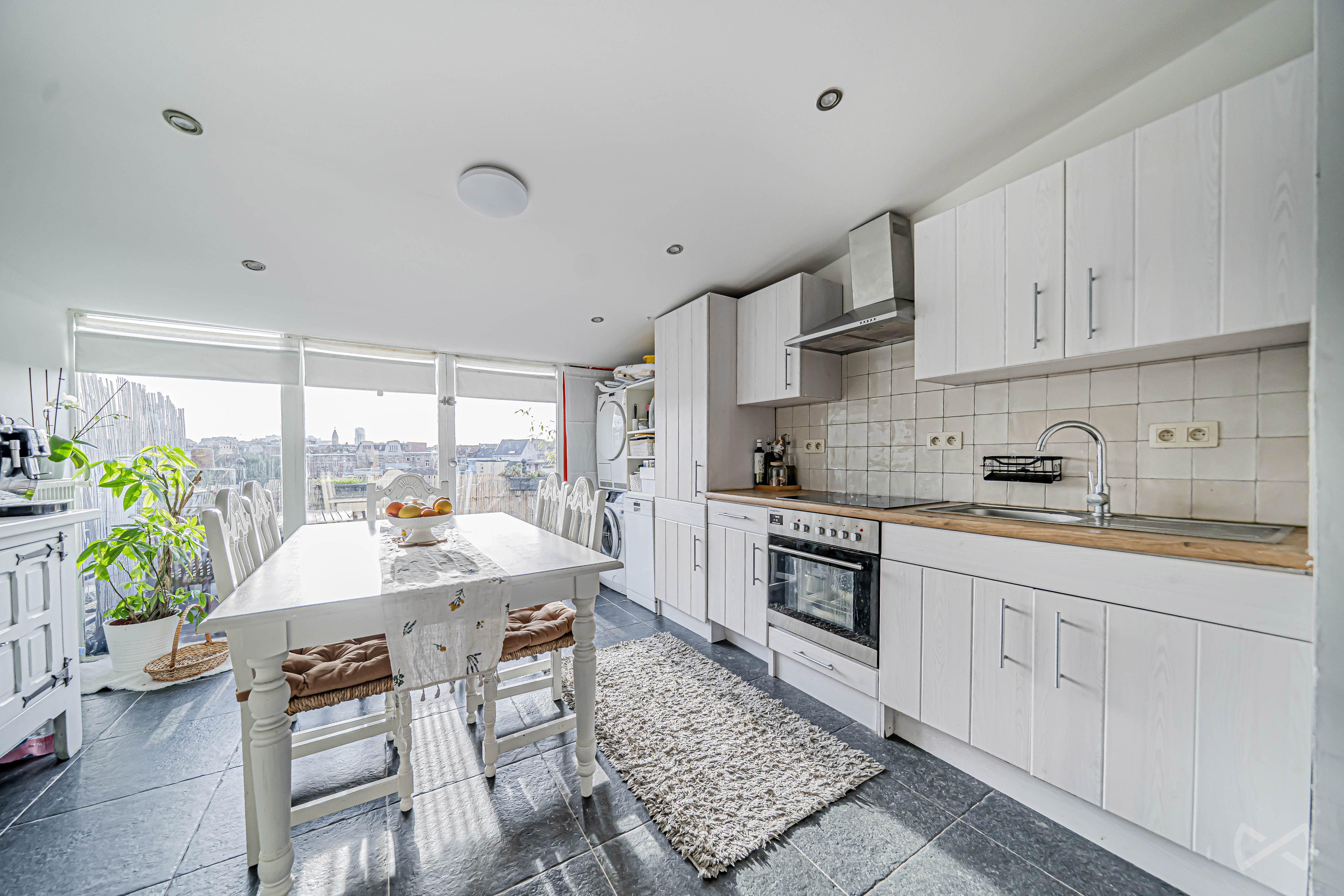 Picture 1 of 4 for Flat with two bedrooms in Laeken