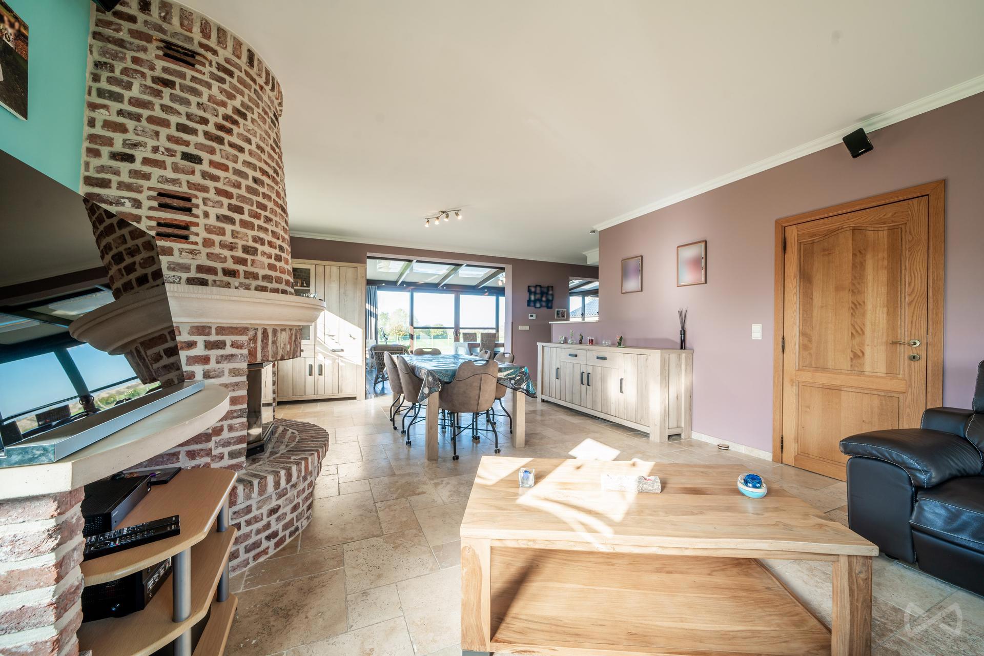 Picture 1 of 4 for Villa with four bedrooms in Ecaussinnes-d'Enghien