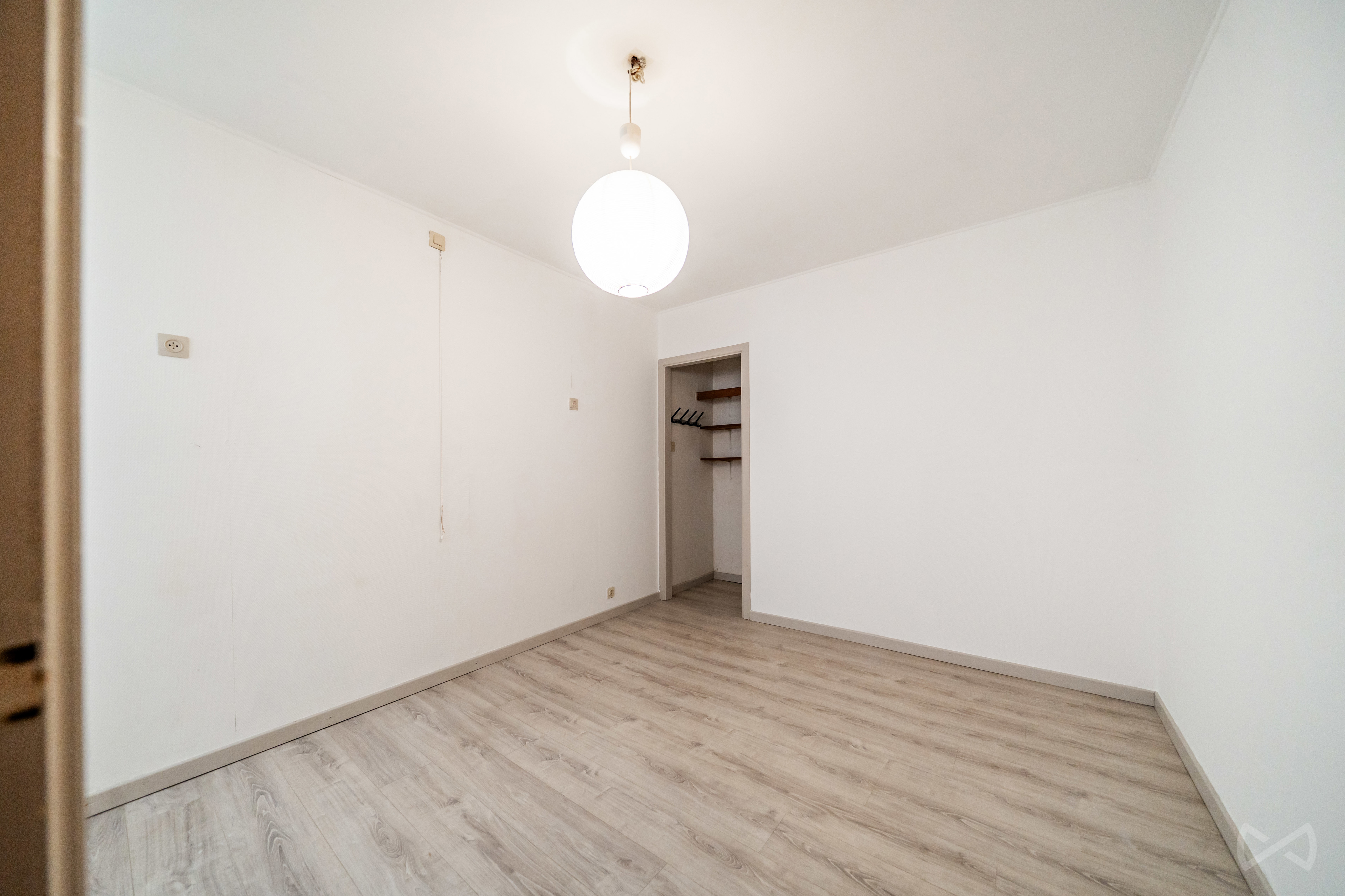Picture 4 of 4 for Apartment block with six bedrooms in Thuin