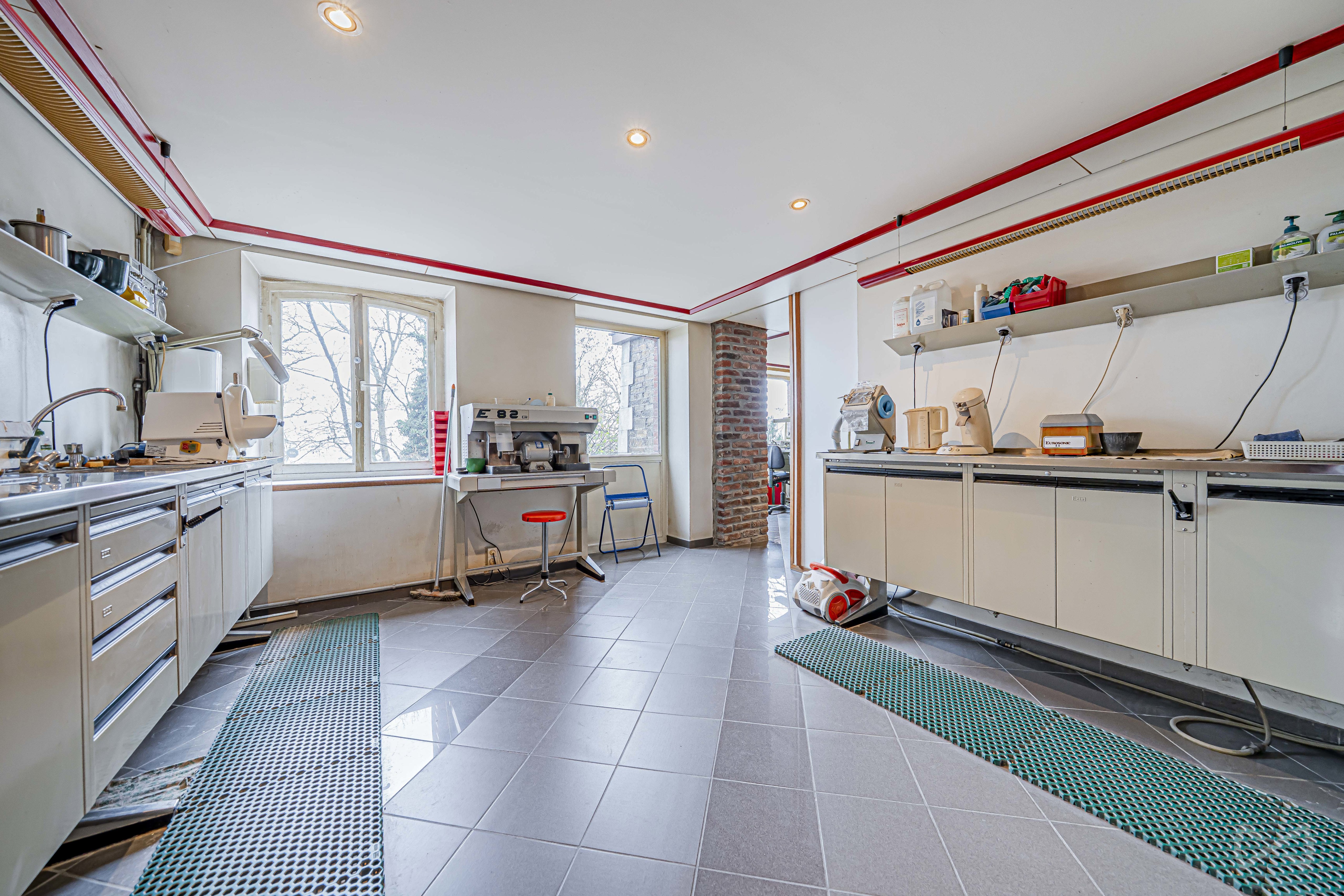 Picture 4 of 4 for Maison de maitre with ten bedrooms in Liège