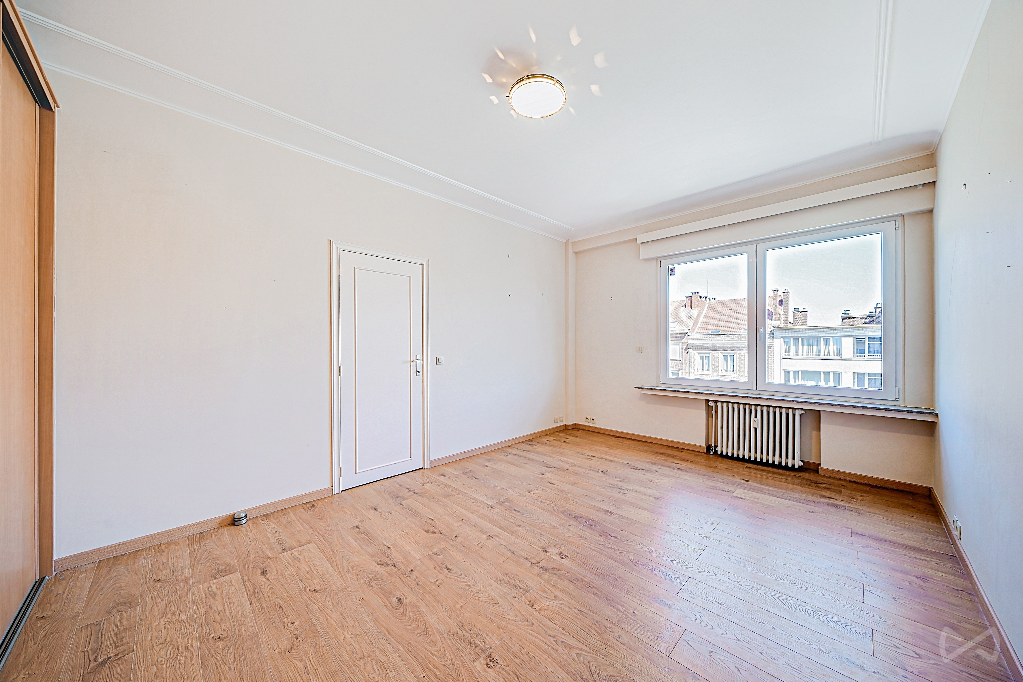 Picture 4 of 4 for Flat with three bedrooms in Ixelles