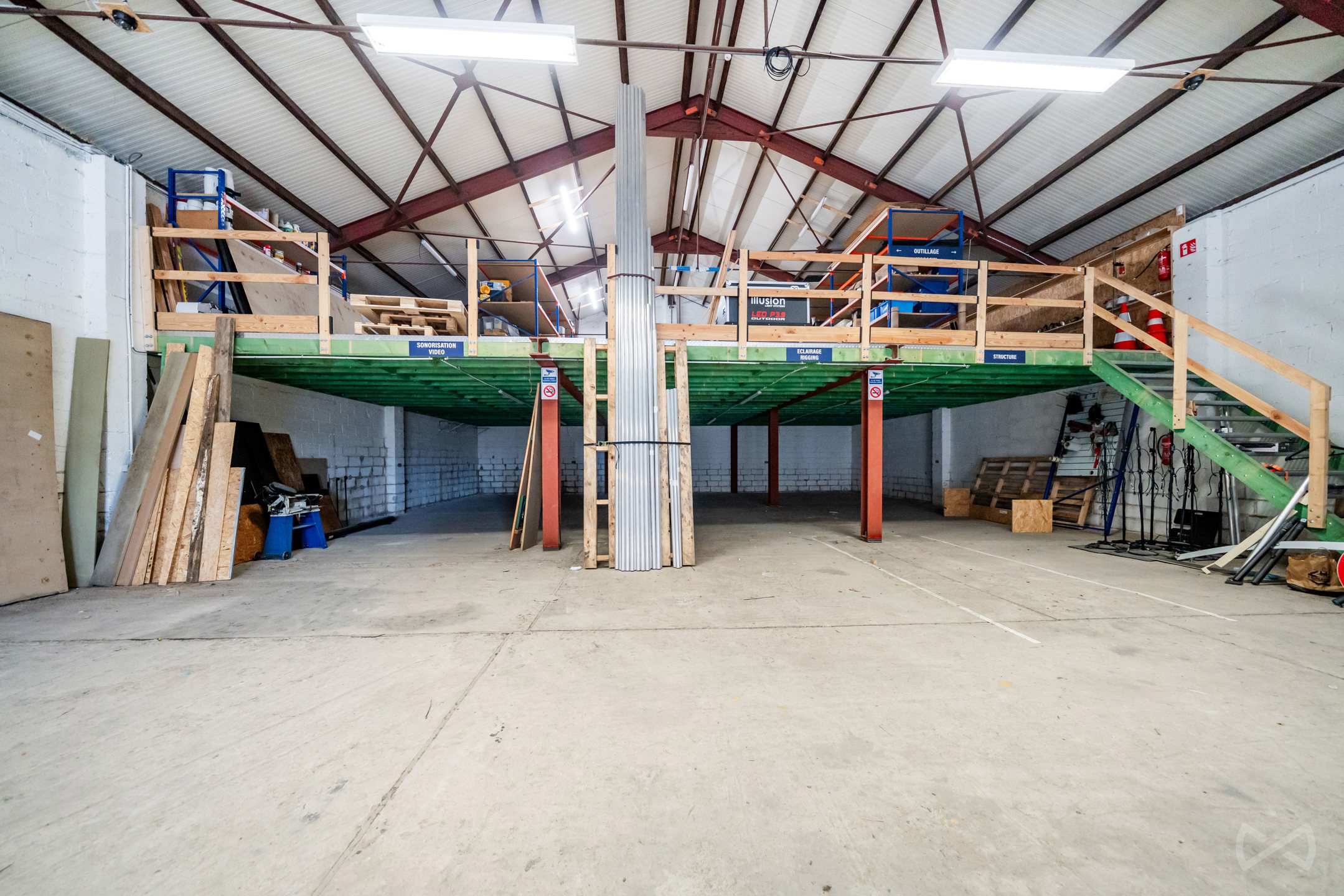 Picture 4 of 4 for Multi-purpose building in Arlon