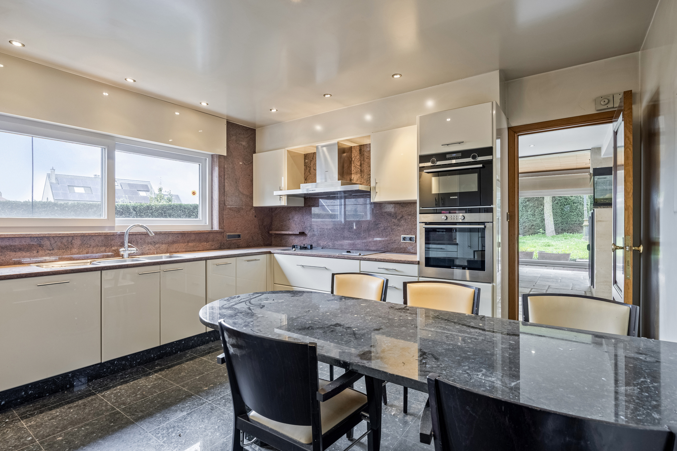 Picture 4 of 4 for Villa with four bedrooms in Dilbeek