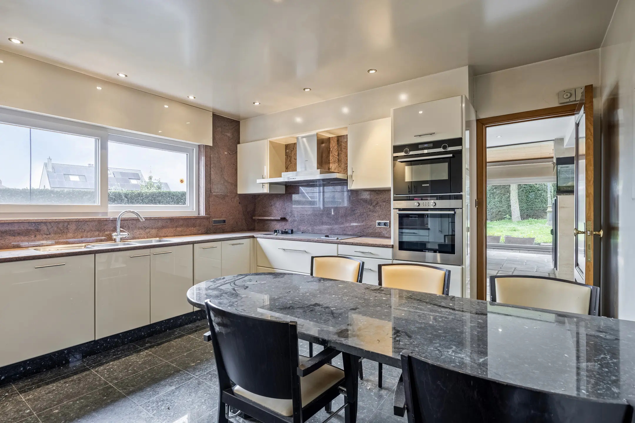 Picture 4 of 4 for Villa with four bedrooms in Dilbeek