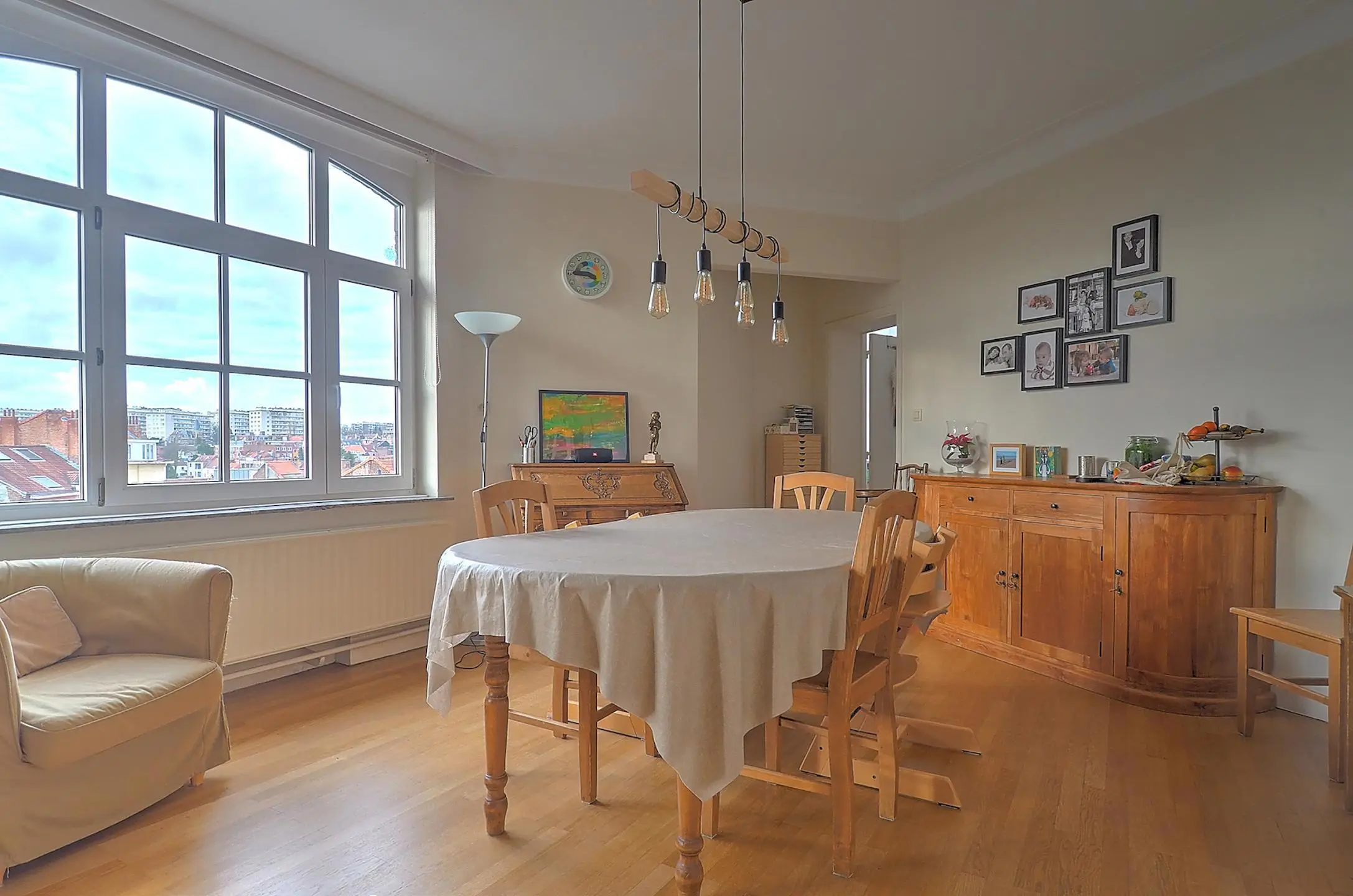 Picture 2 of 4 for Flat with three bedrooms in Uccle