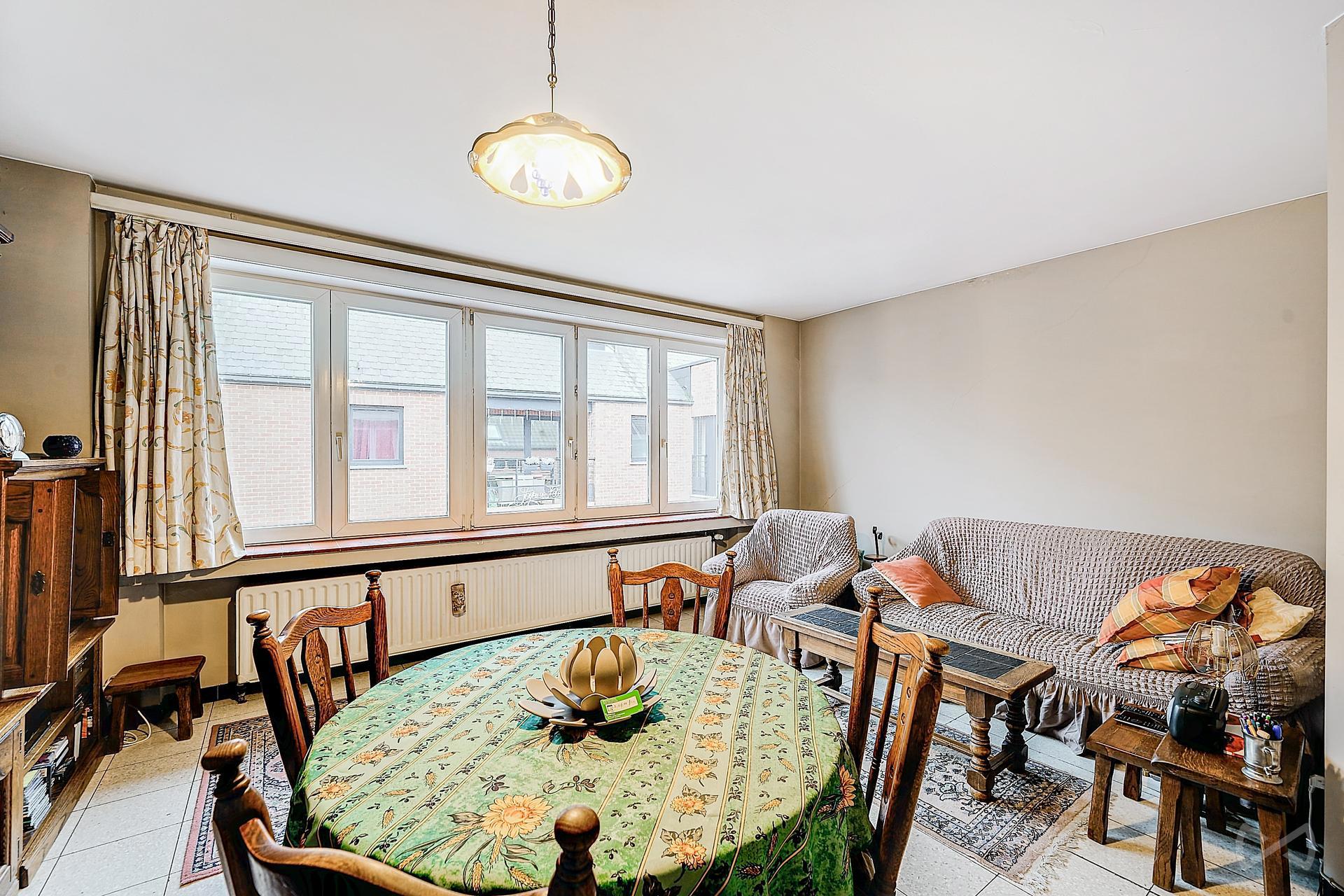 Picture 1 of 4 for Apartment block with four bedrooms in Limal