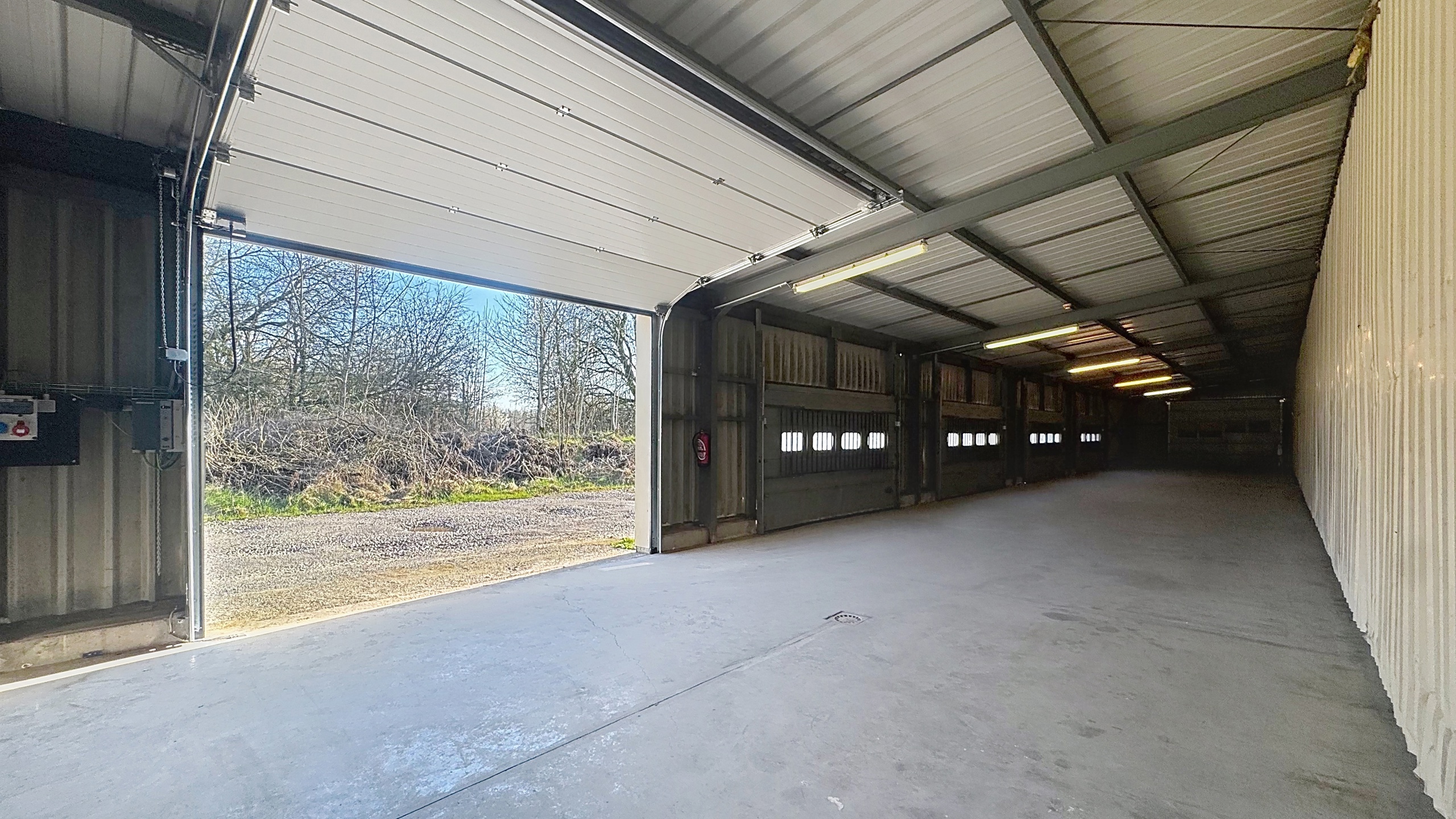 Picture 2 of 3 for Warehouse in Arlon