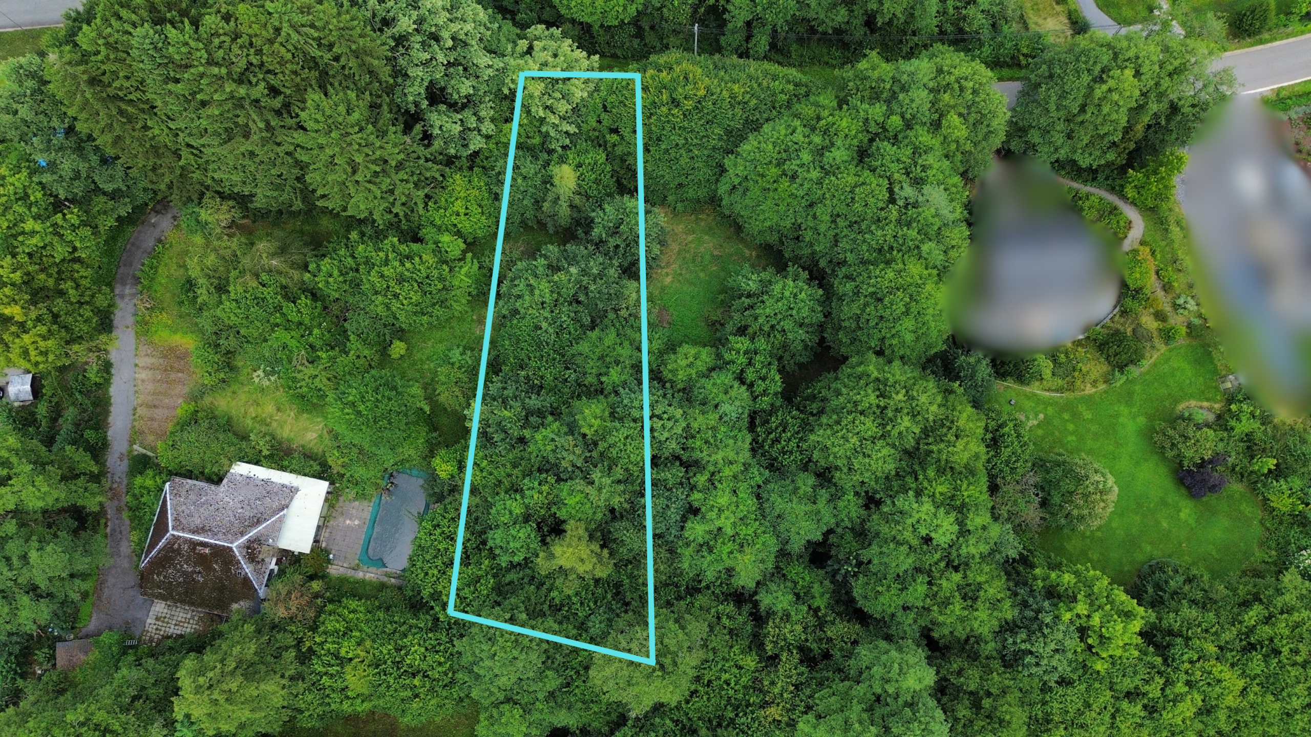 Foto 2 van 3 van Bouwgrond in Stoumont