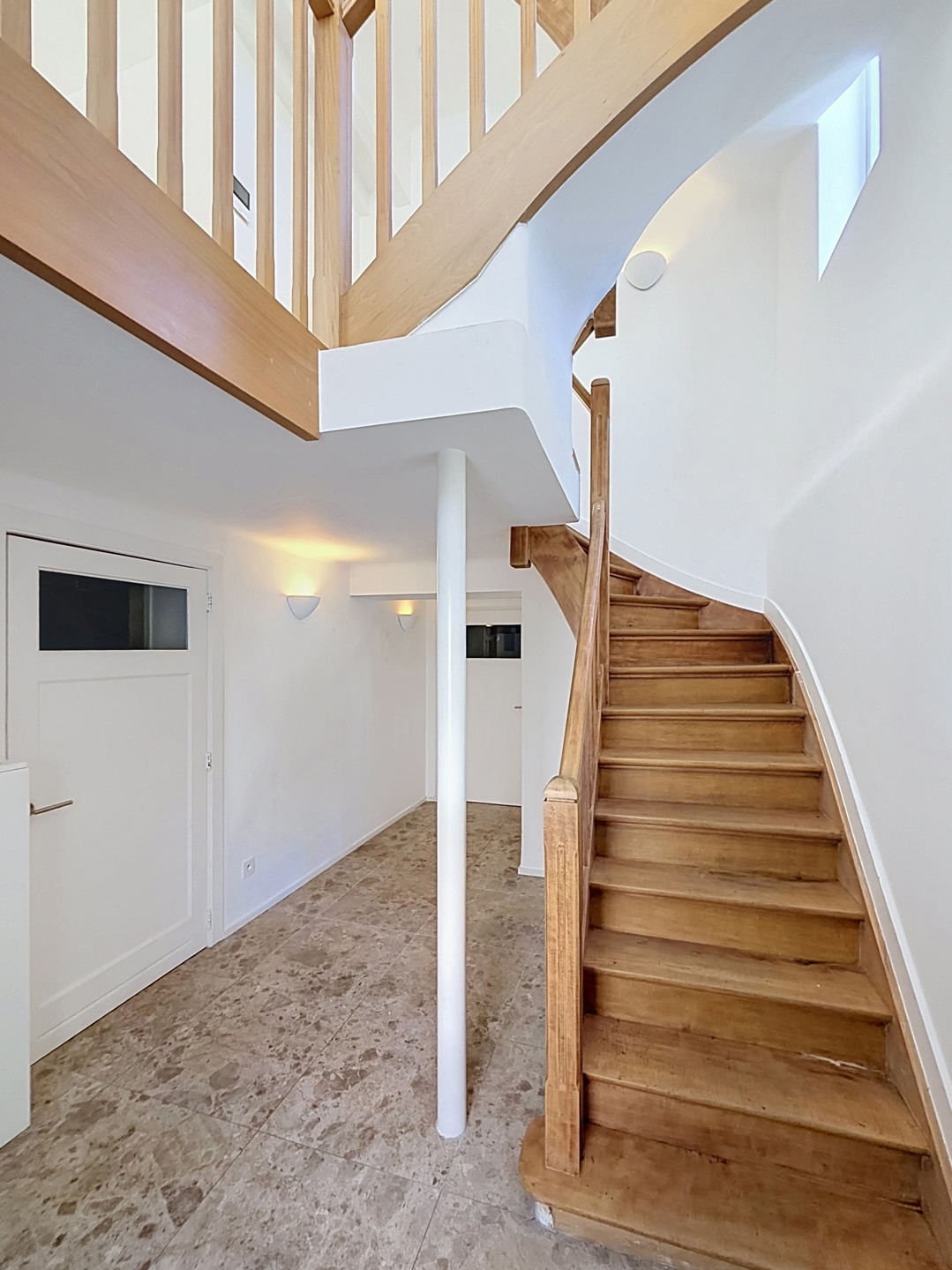 Photo 4 sur 4 pour Bel-étage de cinq chambres à Uccle