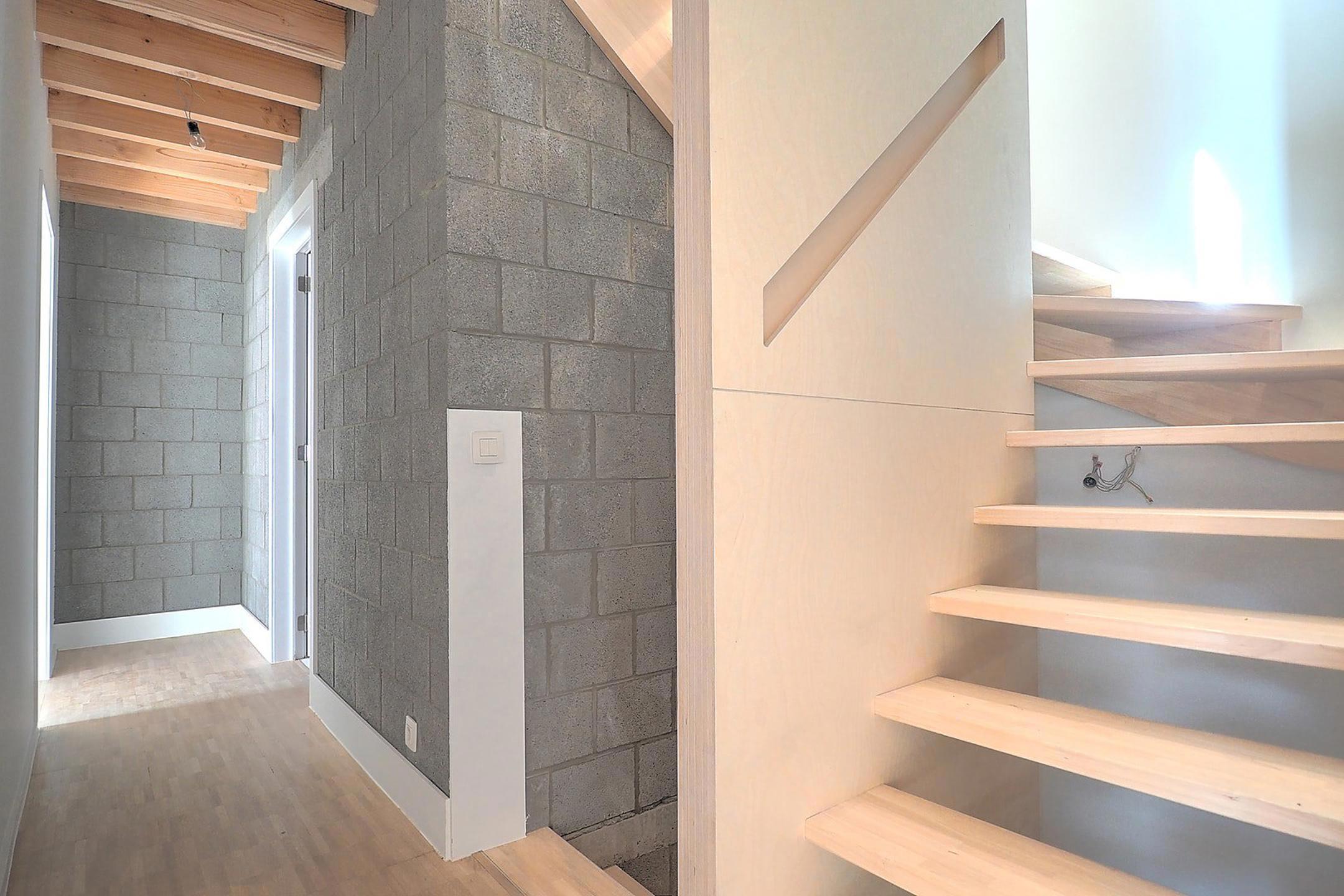 Picture 1 of 4 for House with five bedrooms in Molenbeek-Saint-Jean
