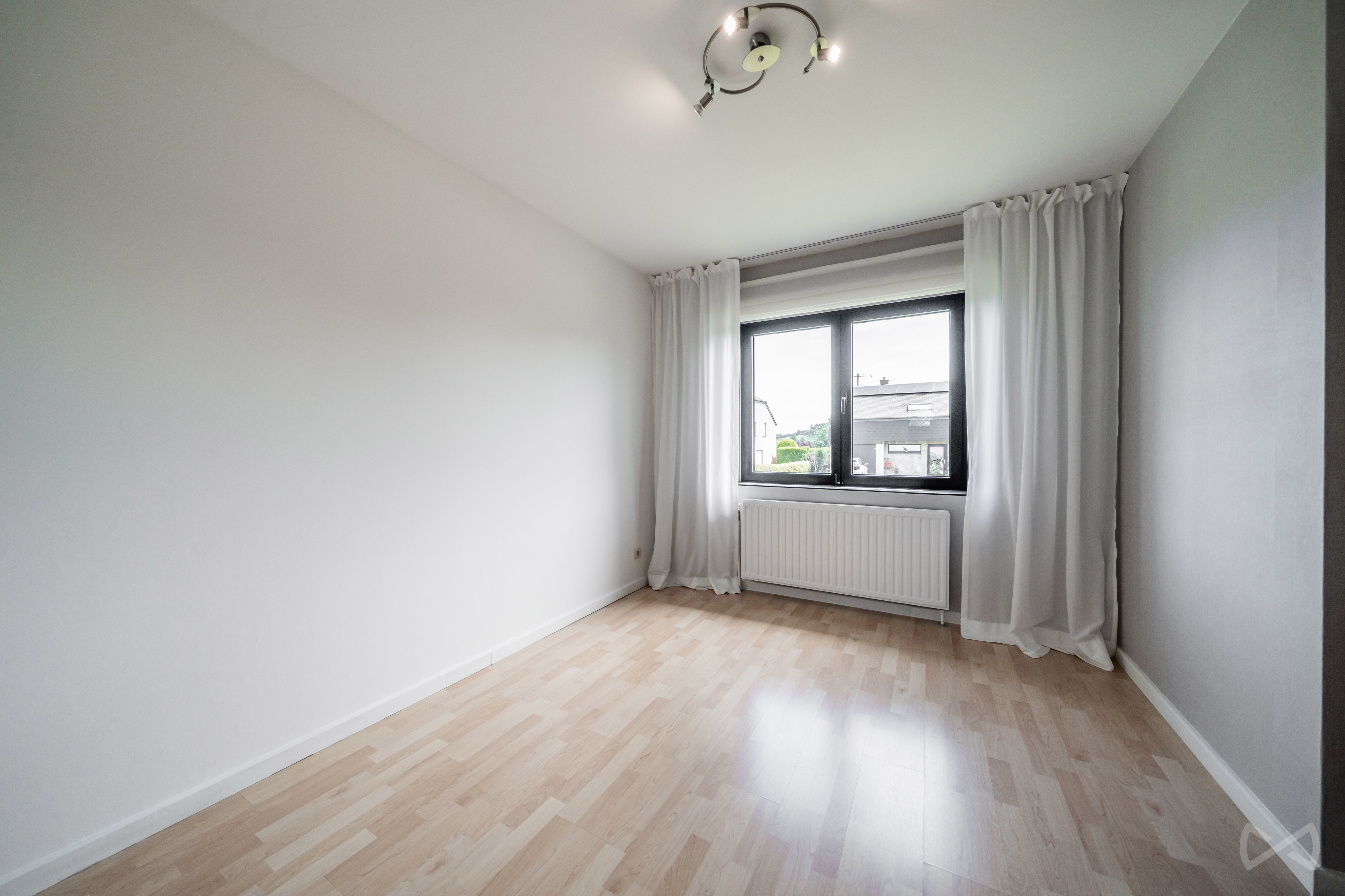 Photo 2 sur 4 pour Maison de quatre chambres à Meix-le-tige