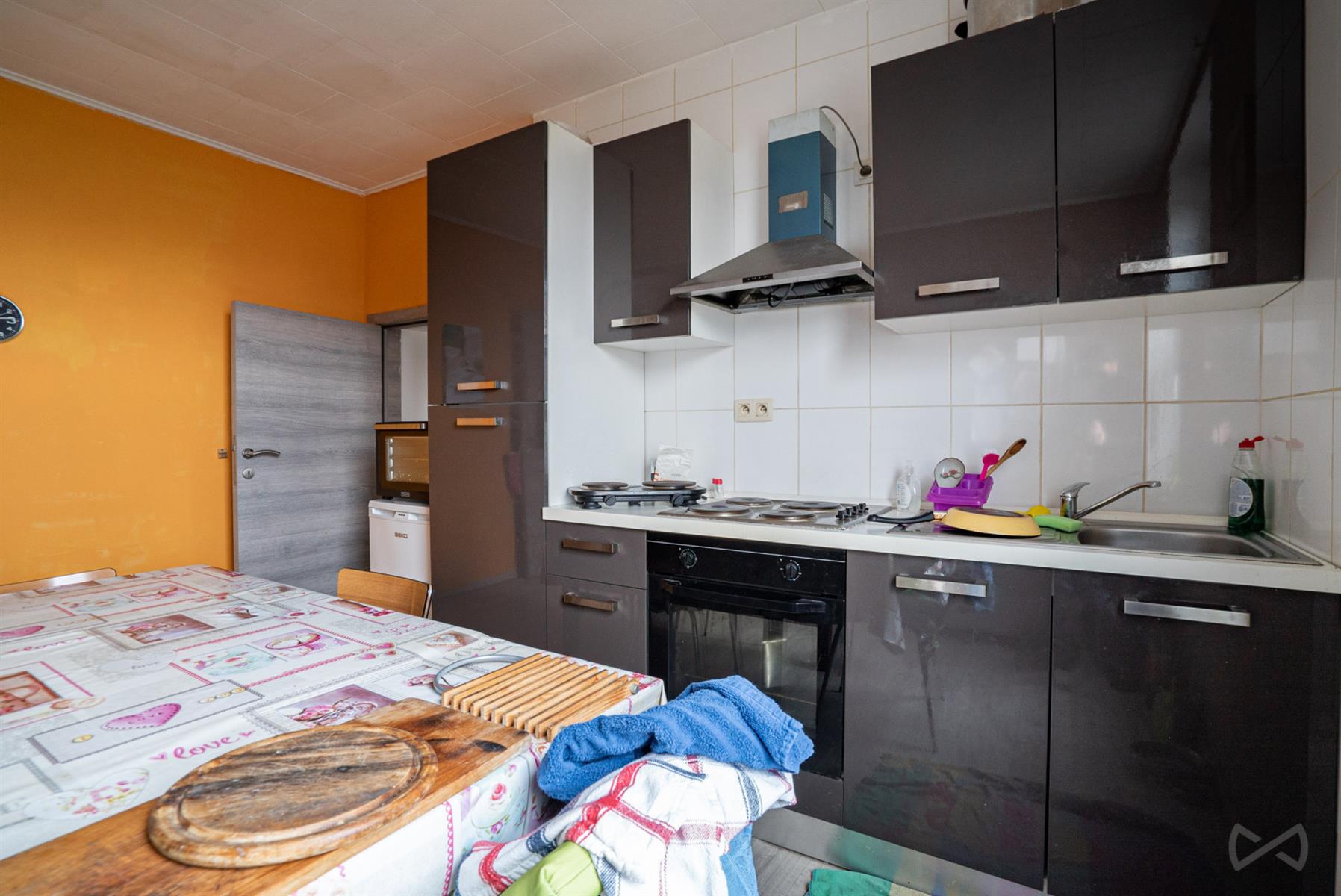 Picture 1 of 4 for Multi-purpose building in Marcinelle