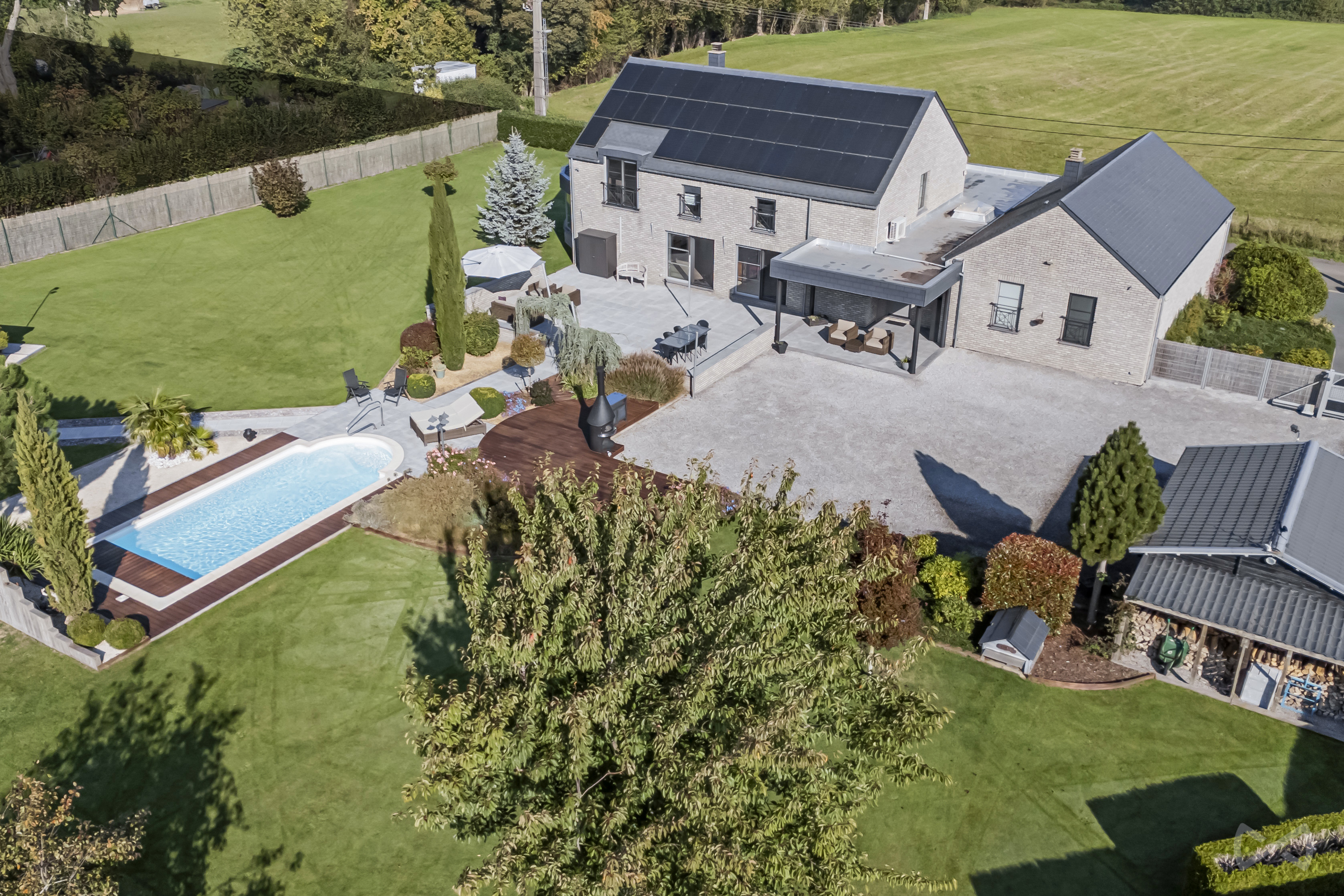 Picture 2 of 3 for Villa with five bedrooms in Sivry-rance