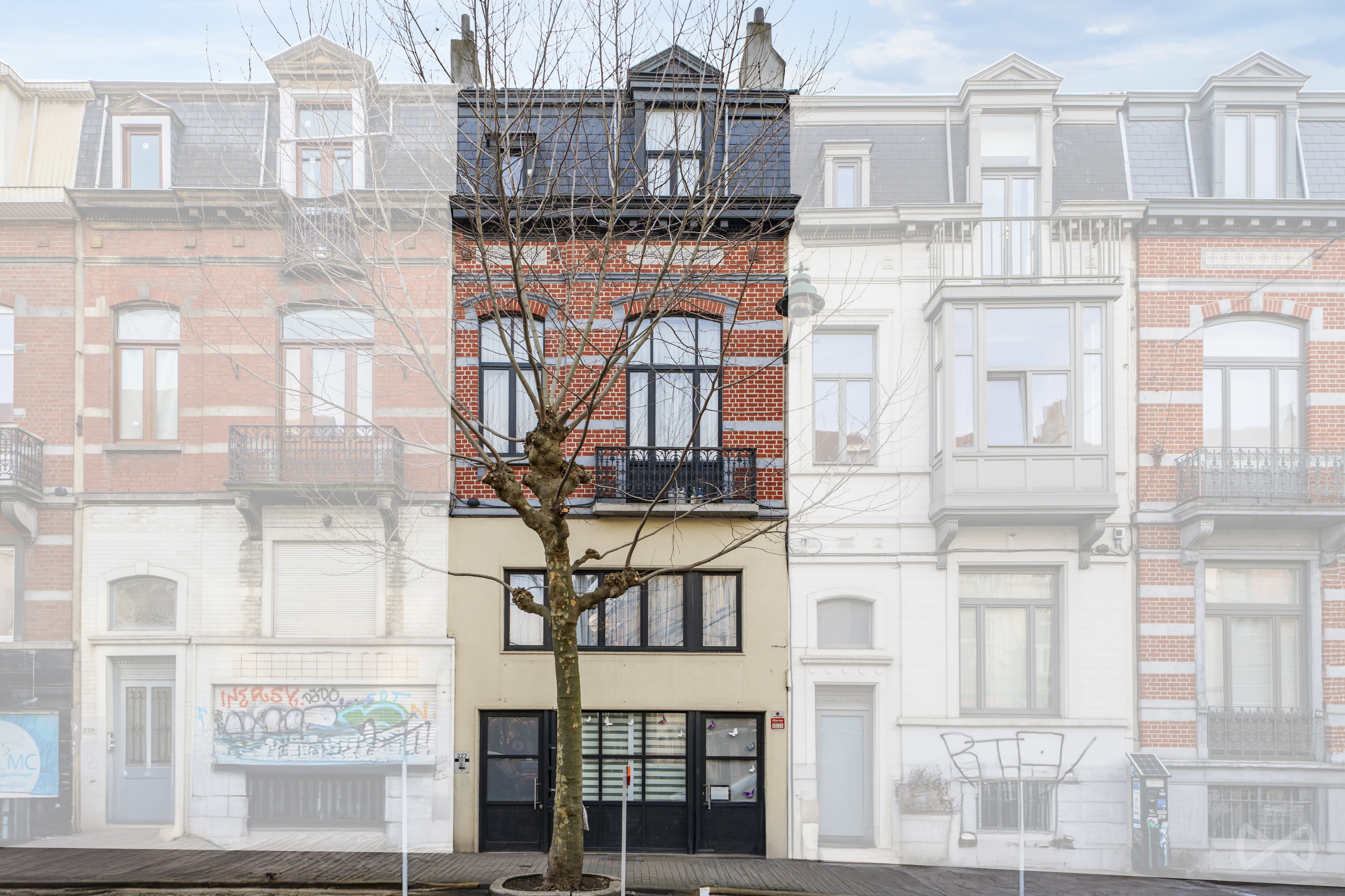 Foto 1 van 5 van Gebouw voor gemengd gebruik met vier slaapkamers in Saint-gilles