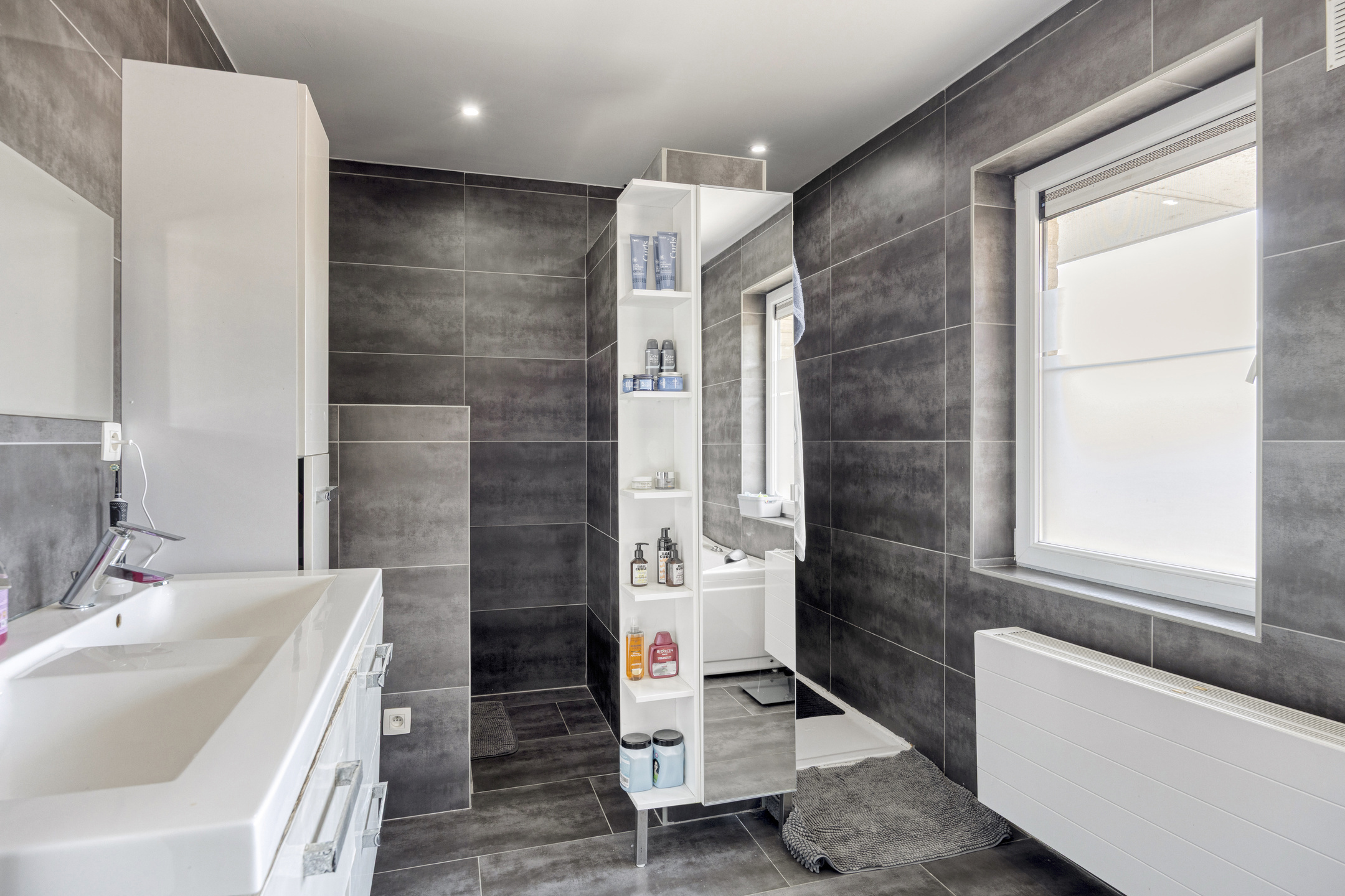 Picture 3 of 4 for House with four bedrooms in Aalst