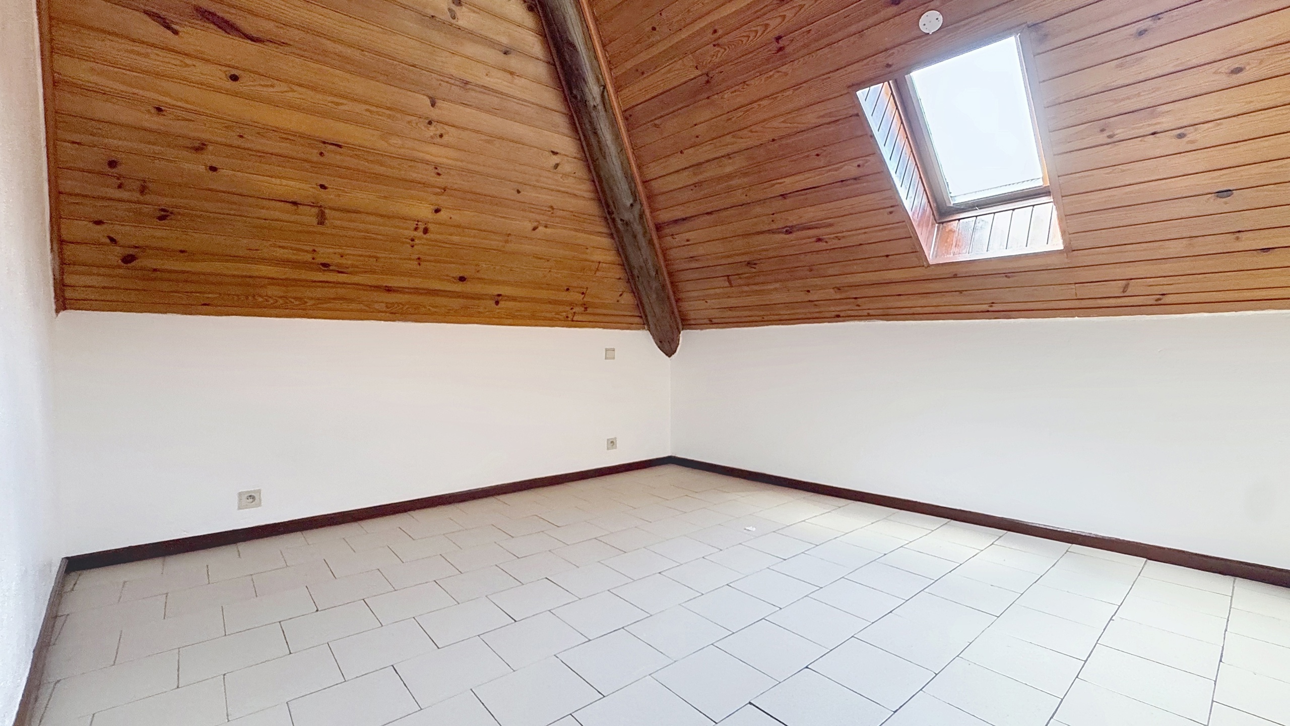 Picture 1 of 4 for Flat with two bedrooms in Turpange