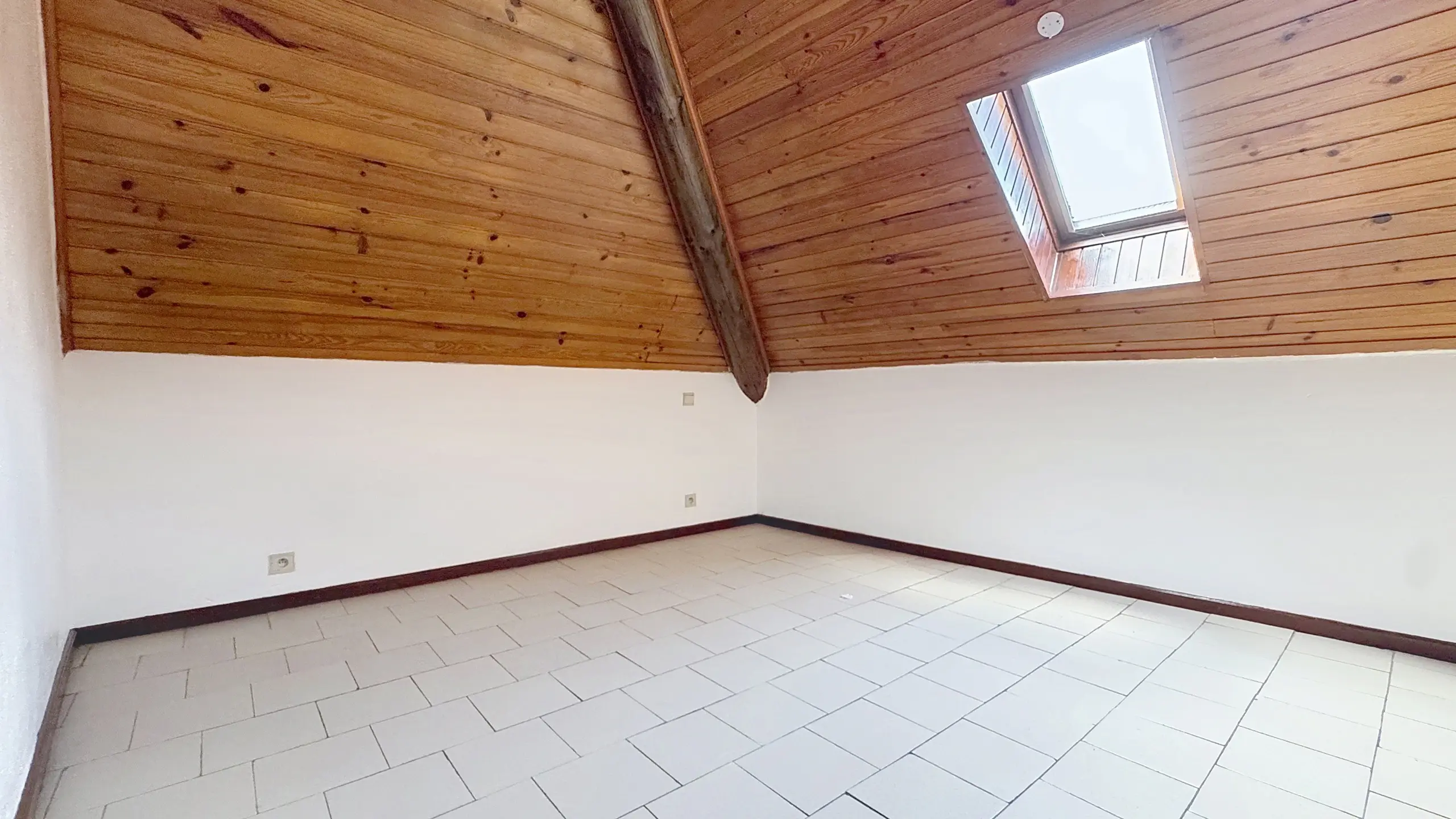 Picture 1 of 4 for Flat with two bedrooms in Turpange