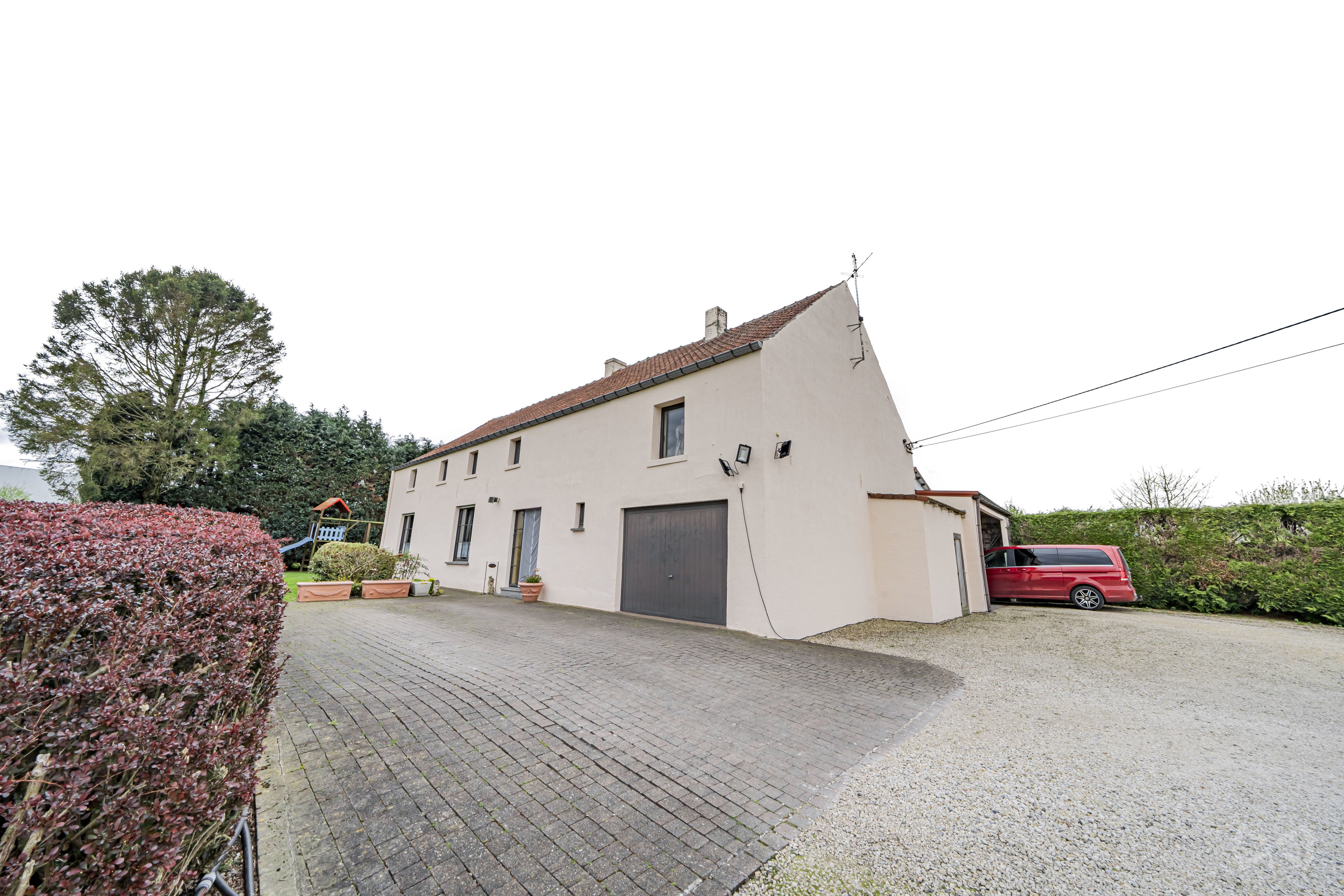 Picture 3 of 3 for Villa with five bedrooms in La Louvière Houdeng-Goegnies