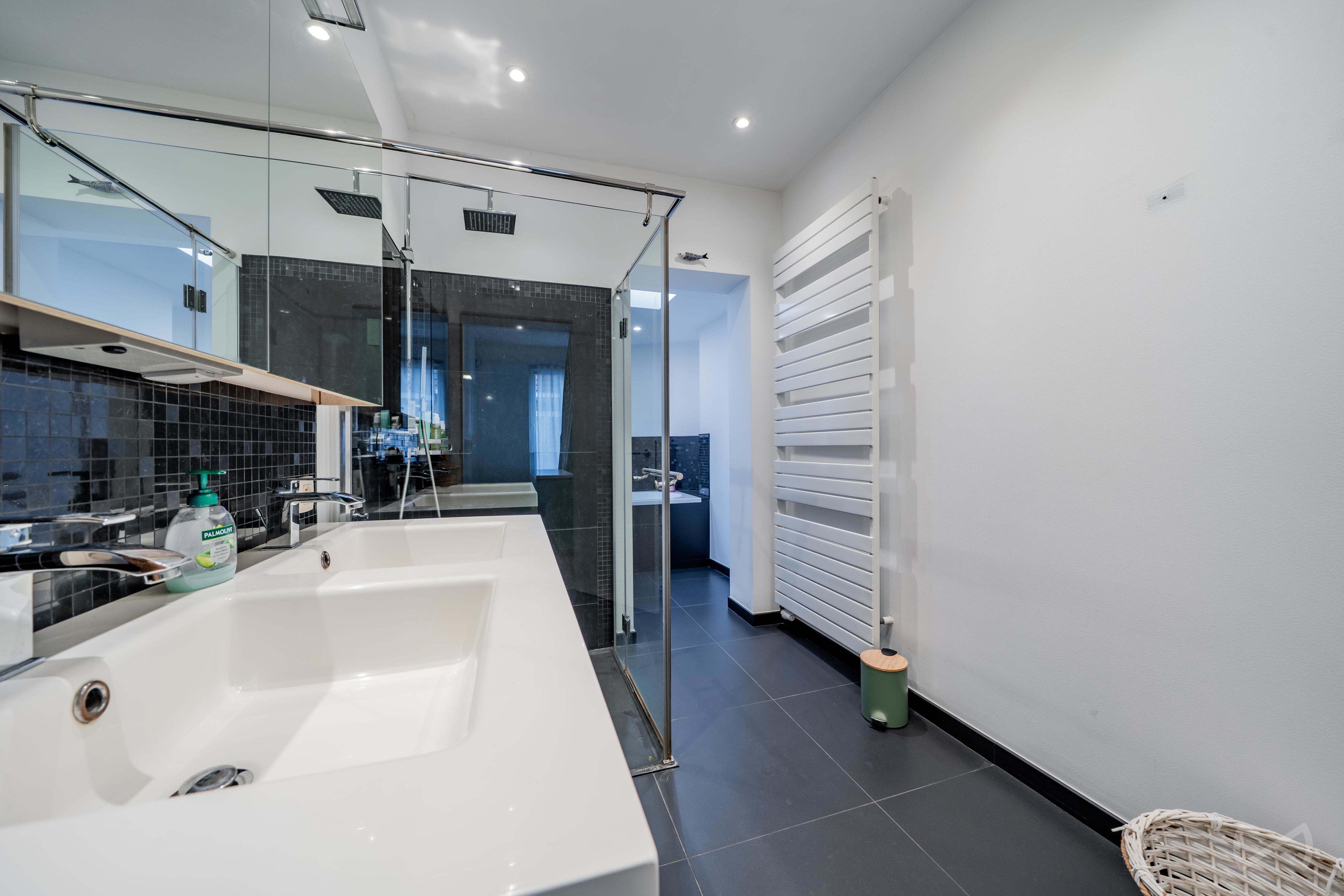 Photo 3 sur 4 pour Maison de cinq chambres à Evere