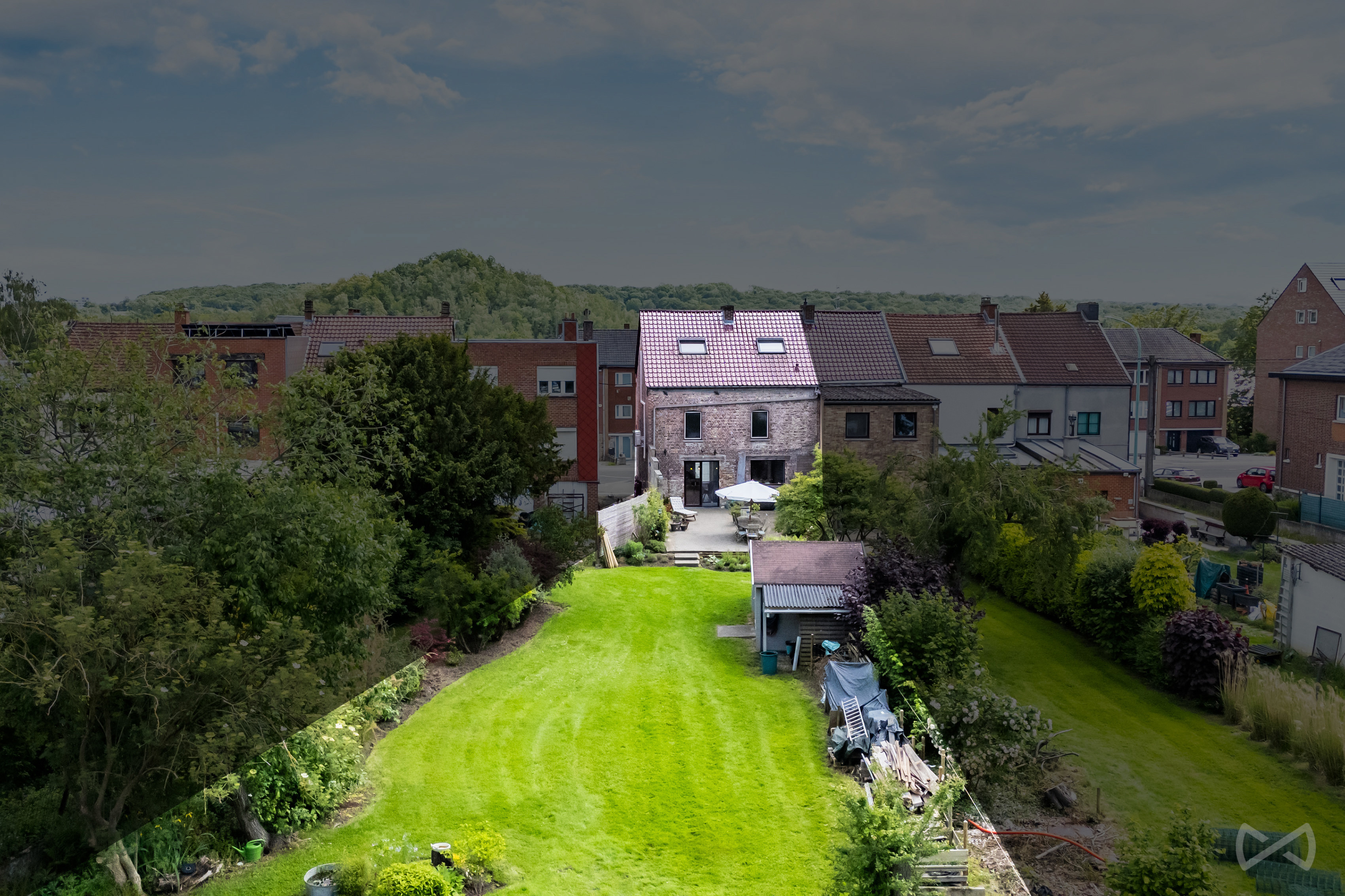 Picture 1 of 4 for House with five bedrooms in Mont-sur-marchienne