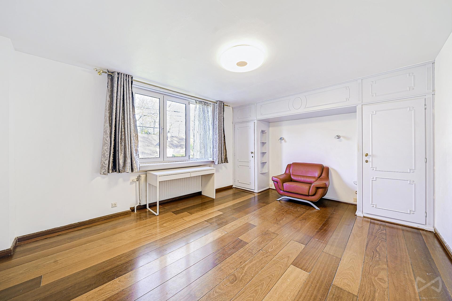 Picture 1 of 4 for Villa with five bedrooms in Rixensart