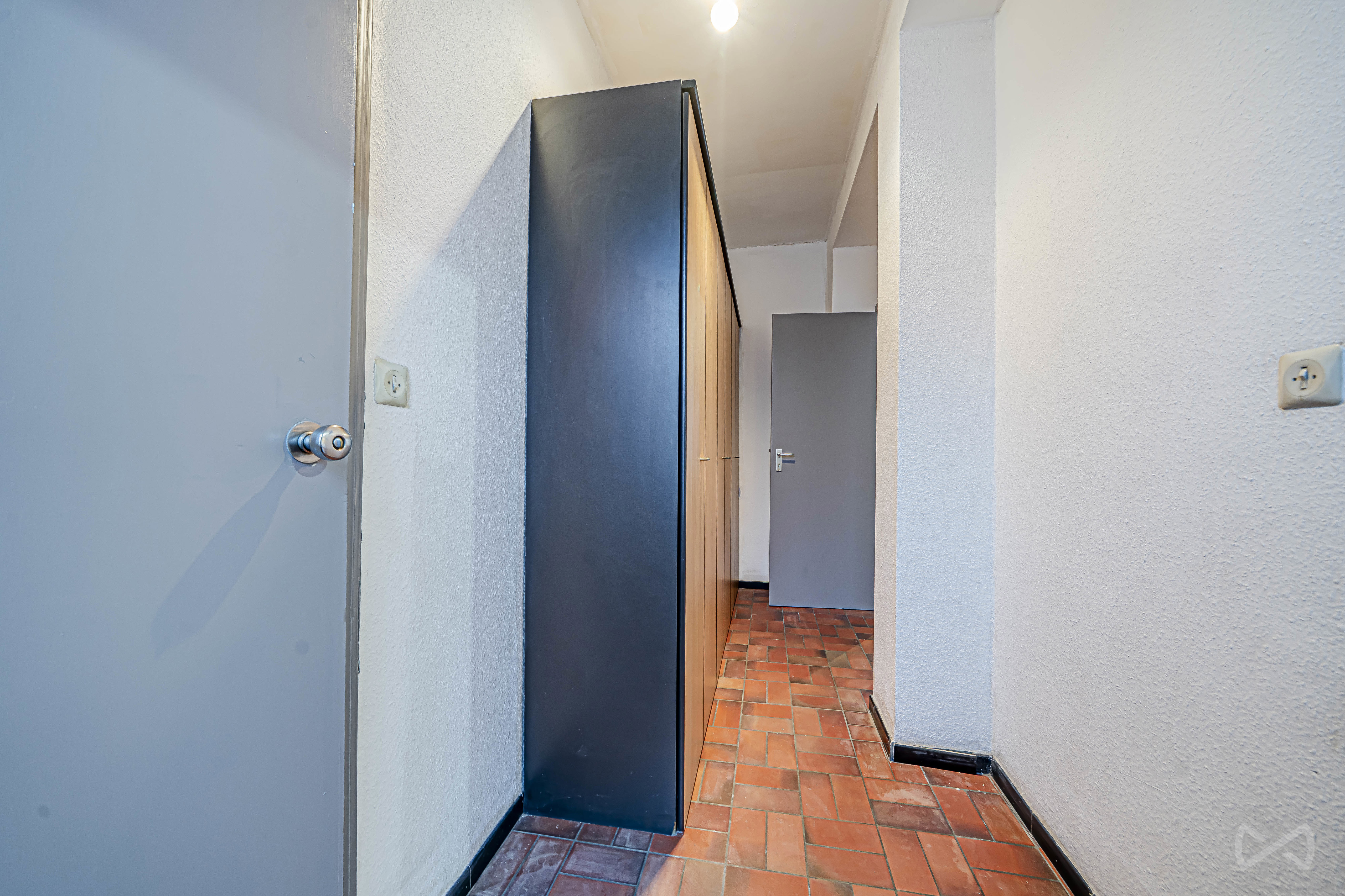 Picture 1 of 4 for Studio in Mons