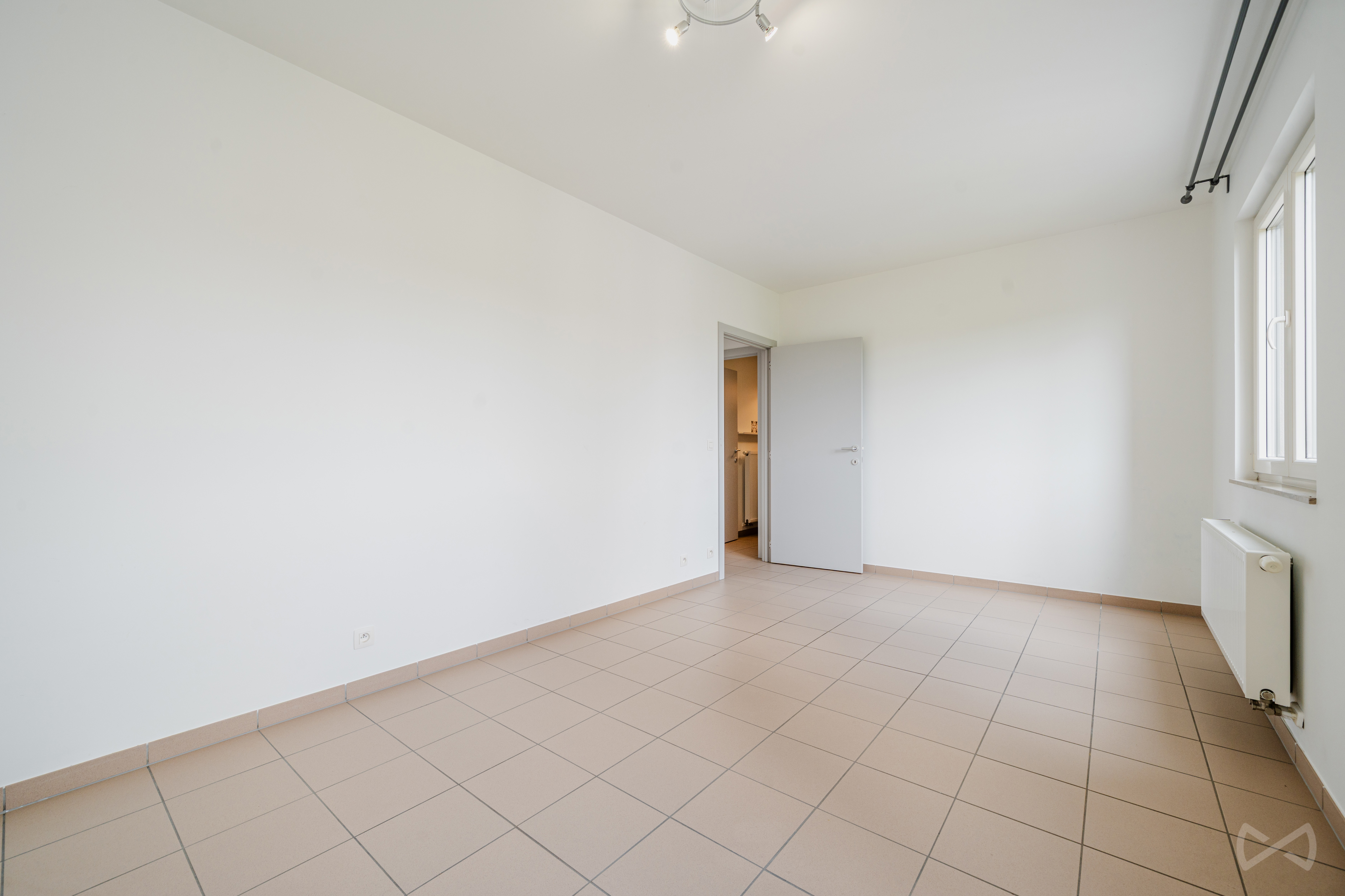 Picture 1 of 4 for Flat with two bedrooms in Ath