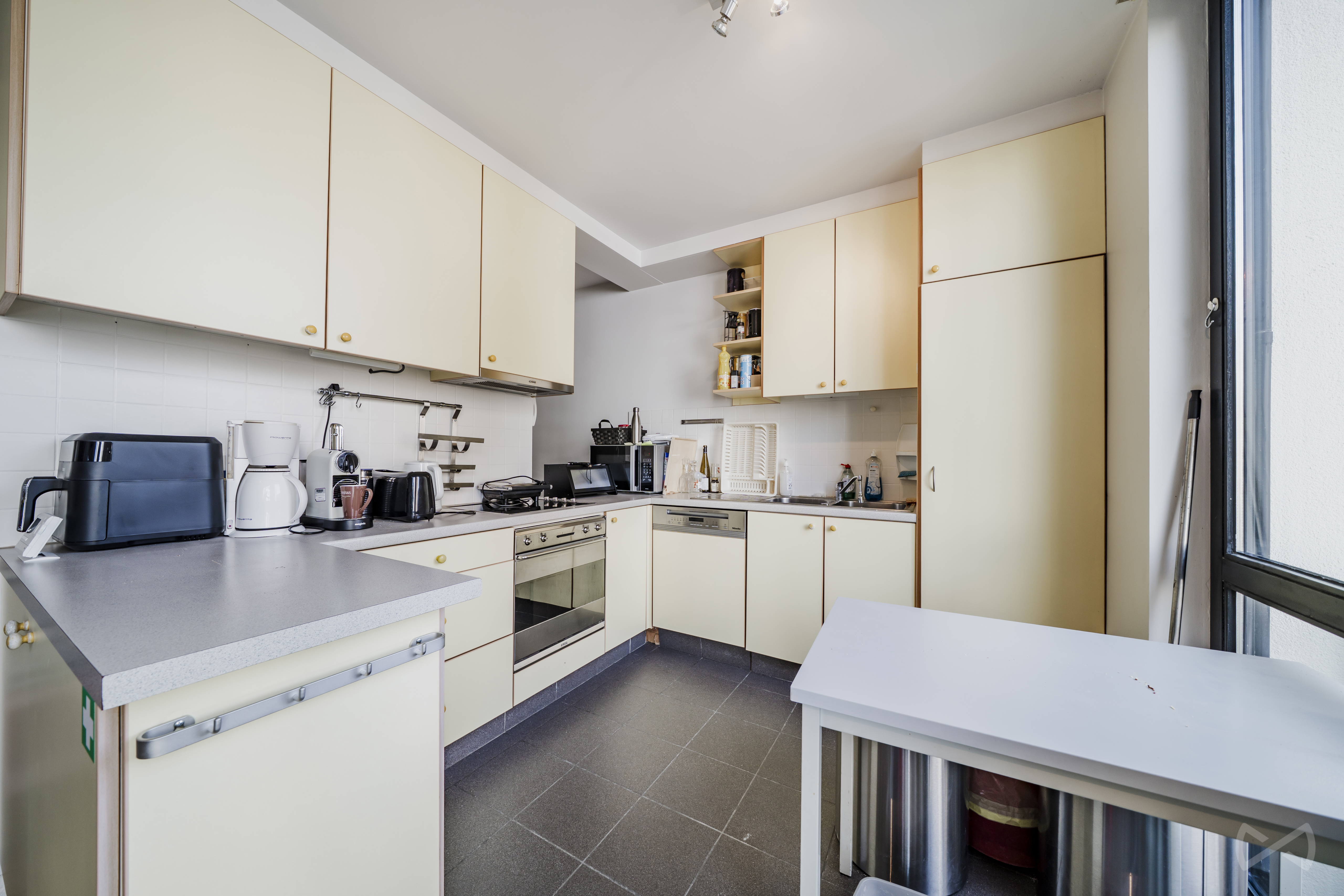 Picture 2 of 3 for House with five bedrooms in Uccle