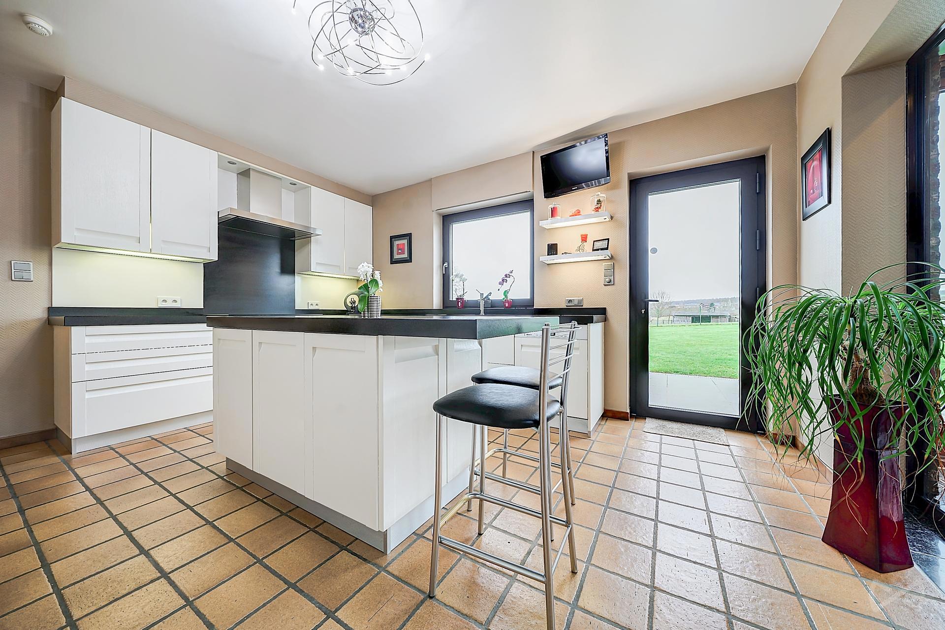 Photo 4 sur 4 pour Maison de quatre chambres à Thy-le-château