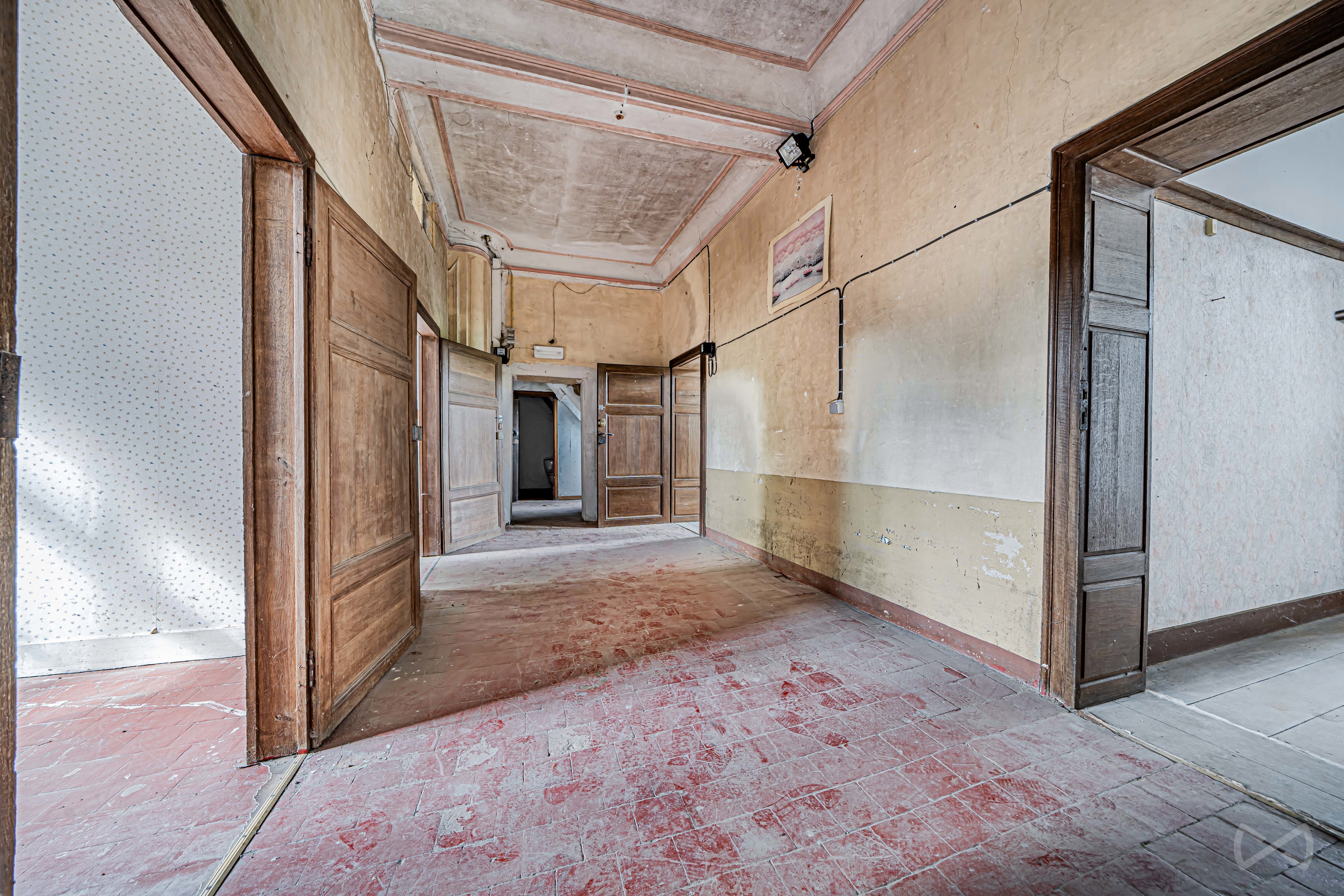 Photo 2 sur 4 pour Château de dix chambres à Vellereille-le-sec