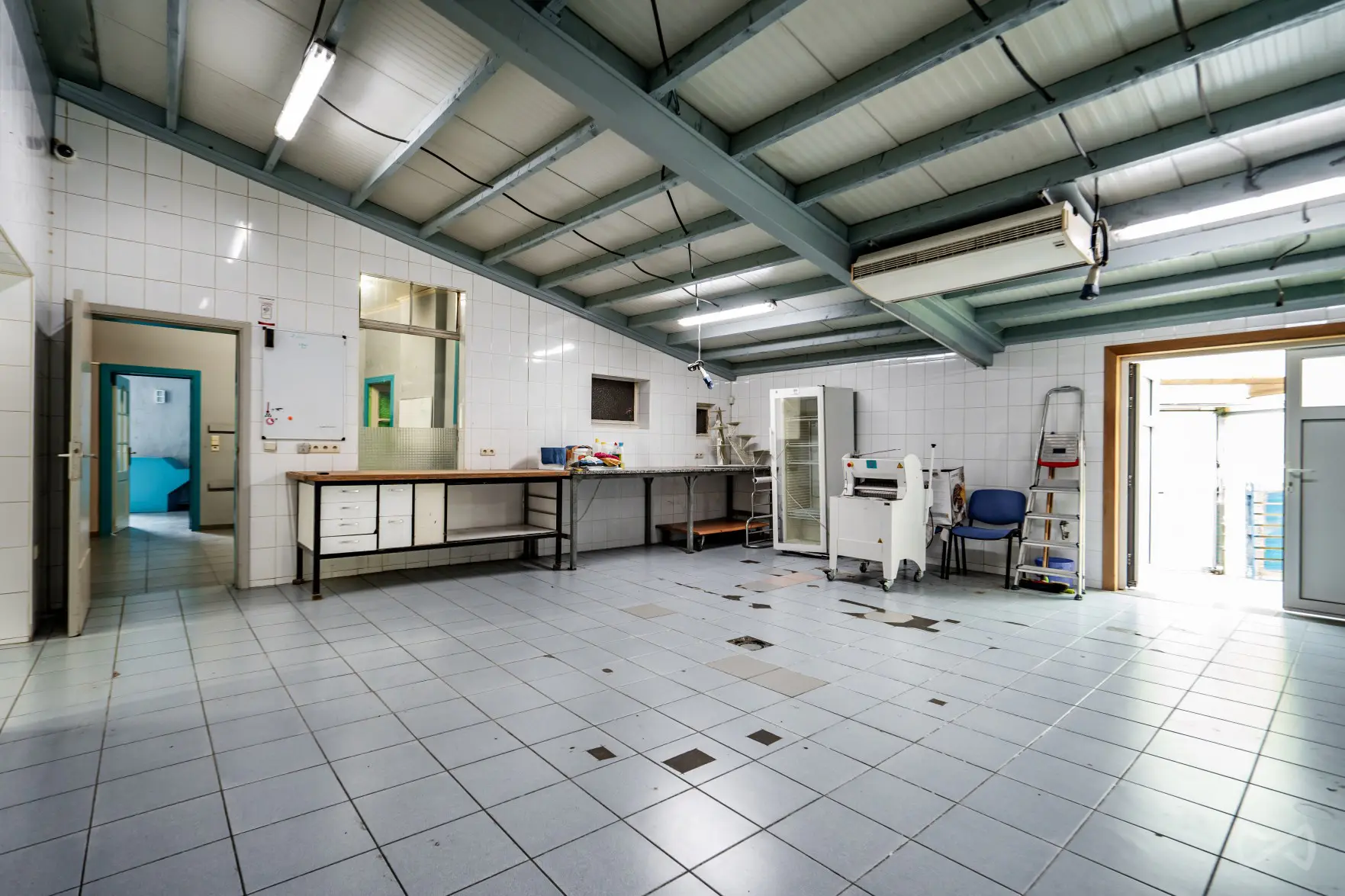 Photo 2 sur 4 pour Immeuble mixte de deux chambres à La Louvière