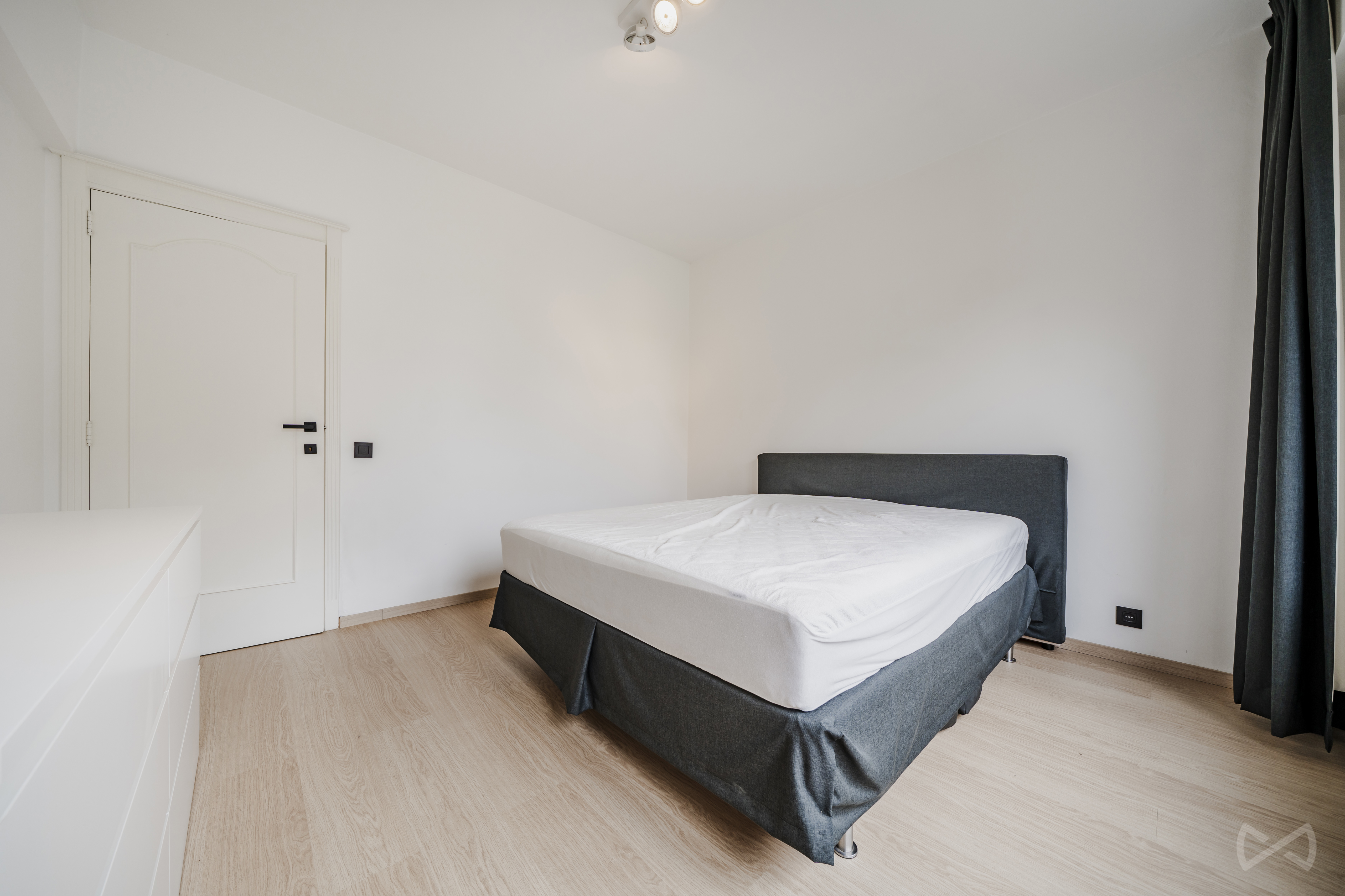 Picture 1 of 4 for Flat with two bedrooms in Uccle