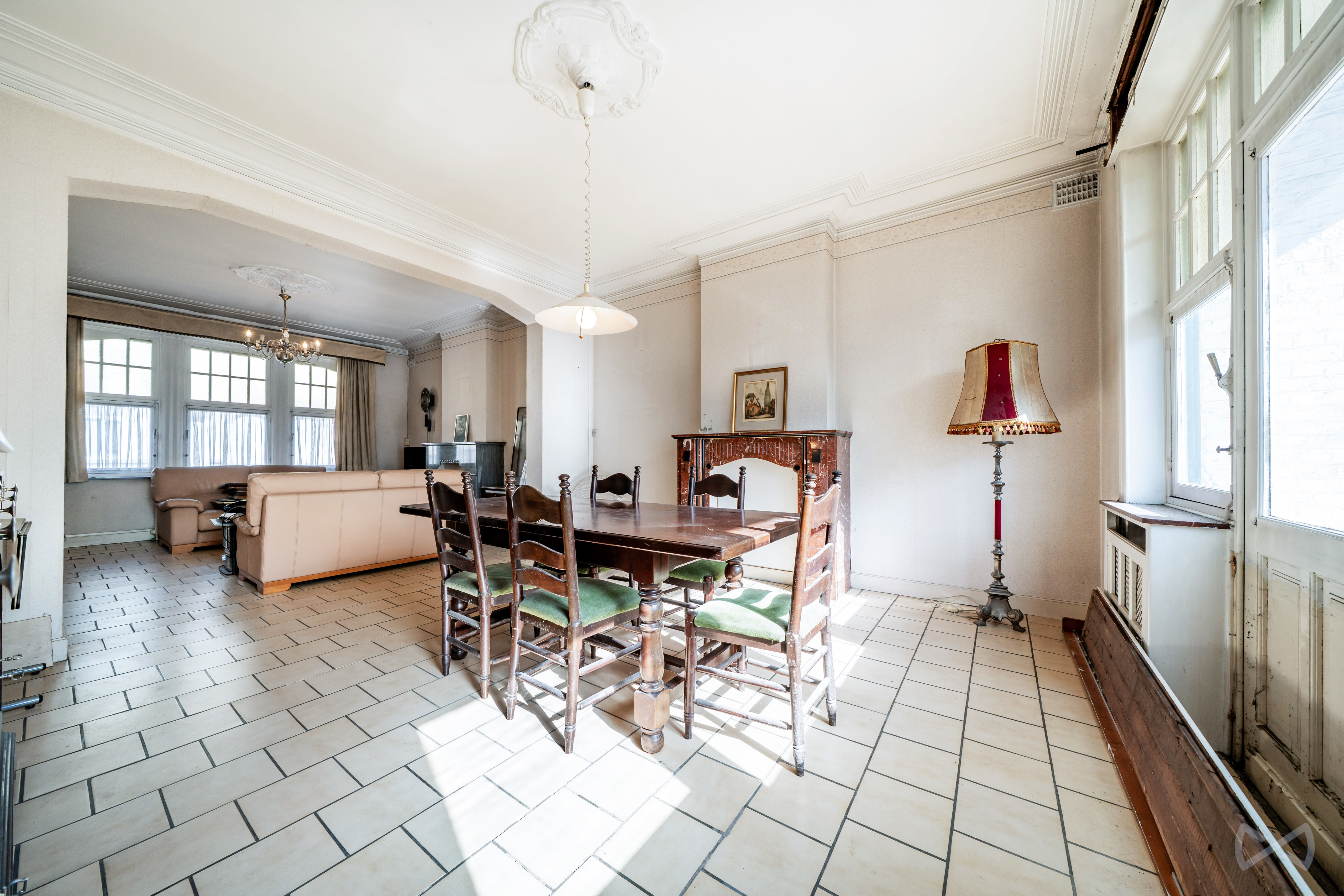 Picture 3 of 4 for Villa with six bedrooms in Marcinelle