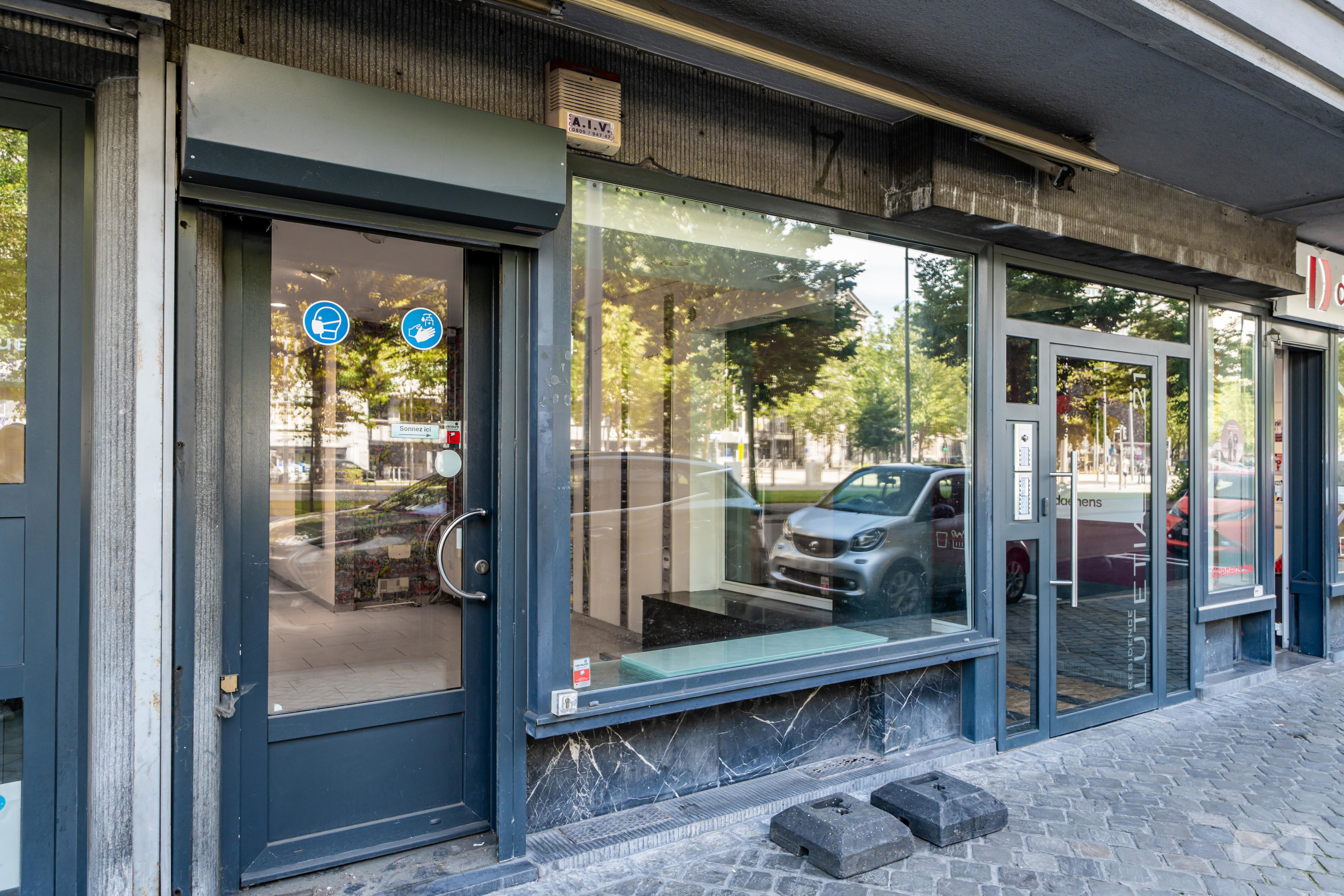 Picture 1 of 4 for Commercial groundfloor in Liège