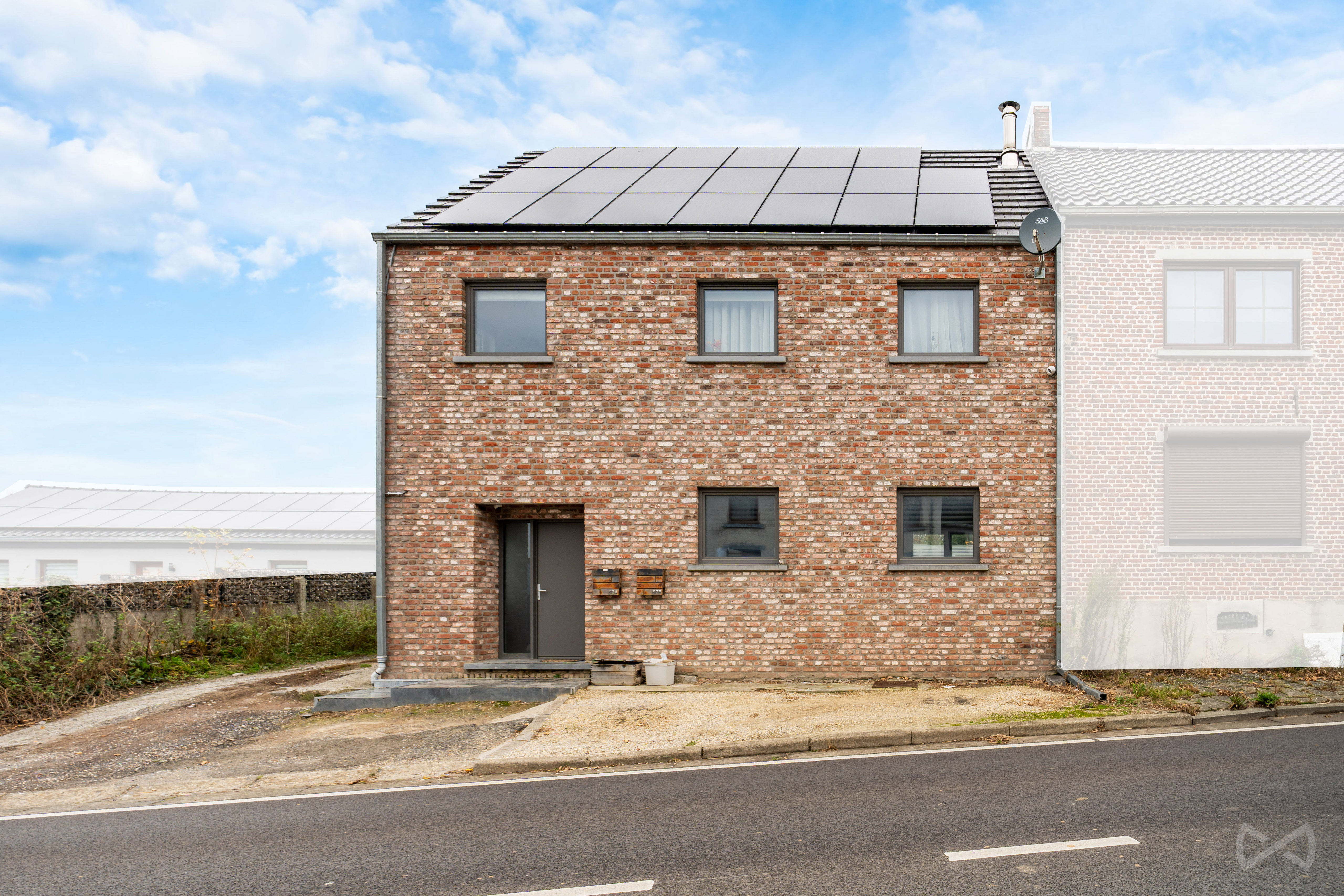 Photo 2 sur 3 pour Immeuble à appartements de trois chambres à Sombreffe