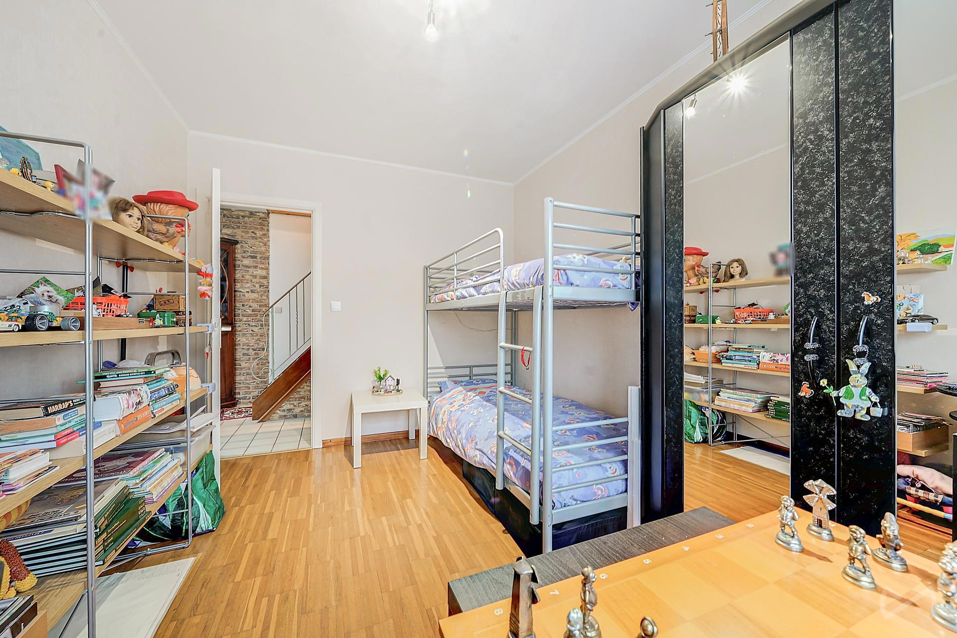 Picture 2 of 4 for Villa with five bedrooms in Mont-sur-marchienne