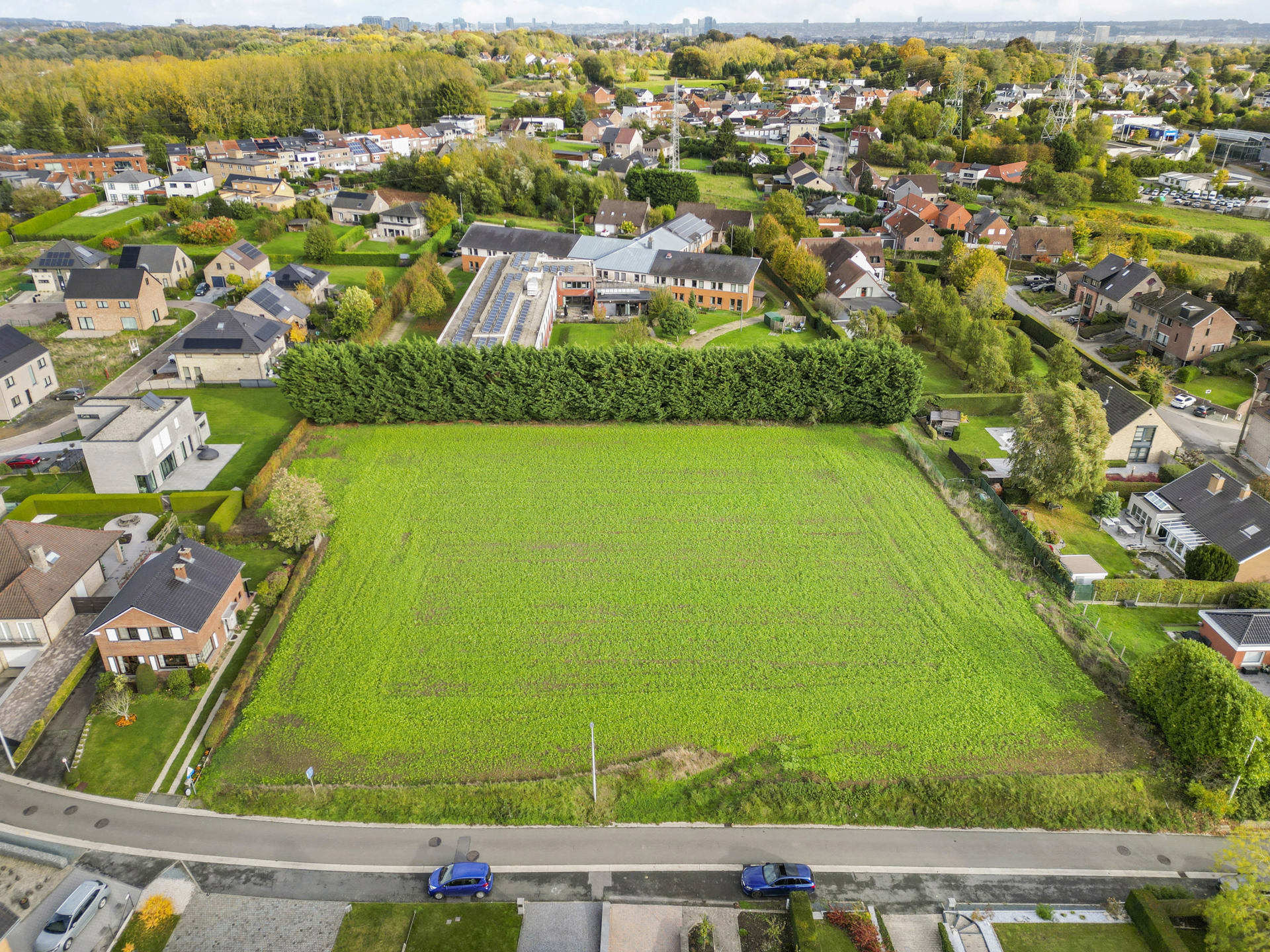 Picture 3 of 3 for Building ground in Dilbeek