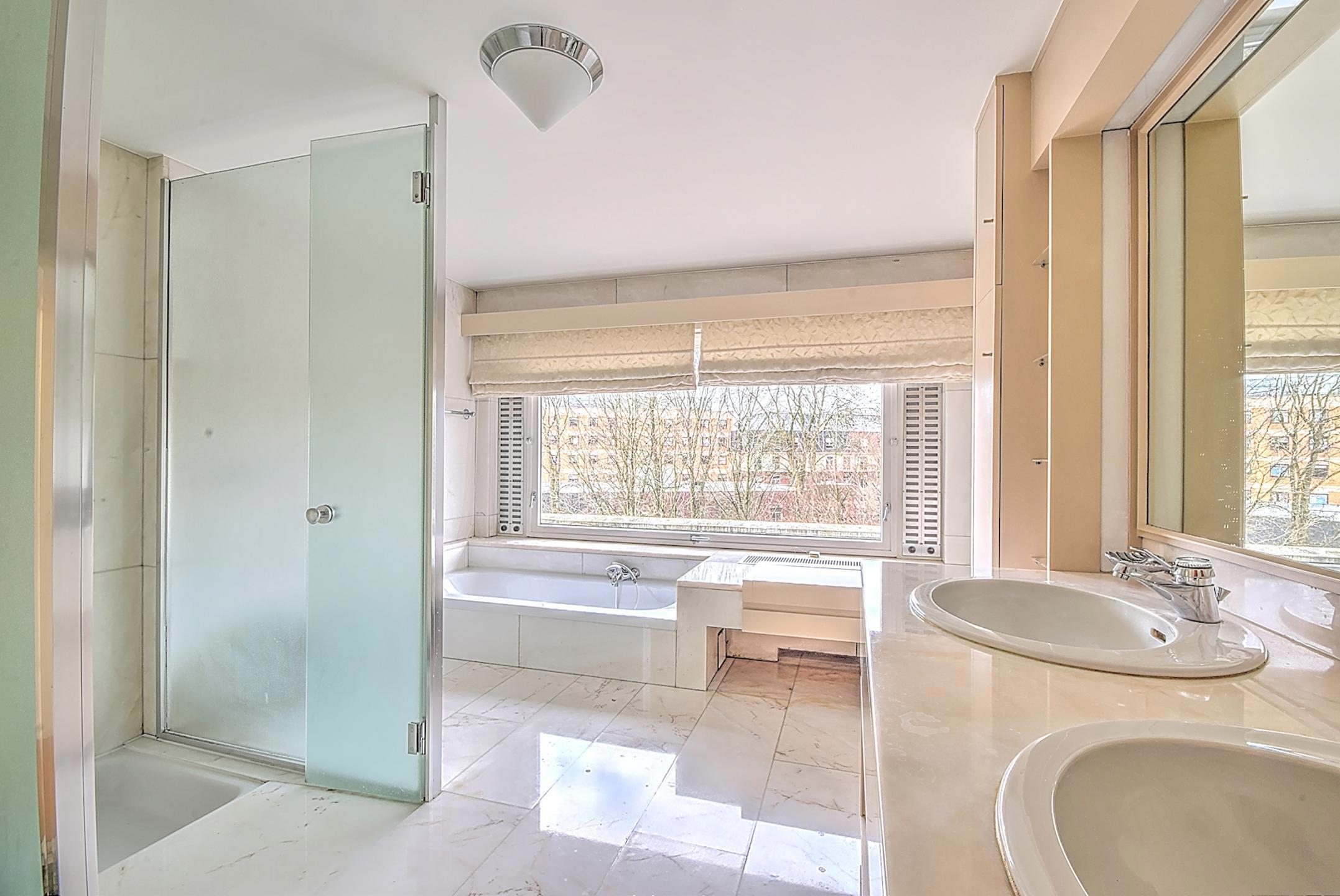 Picture 1 of 4 for Penthouse with two bedrooms in Uccle
