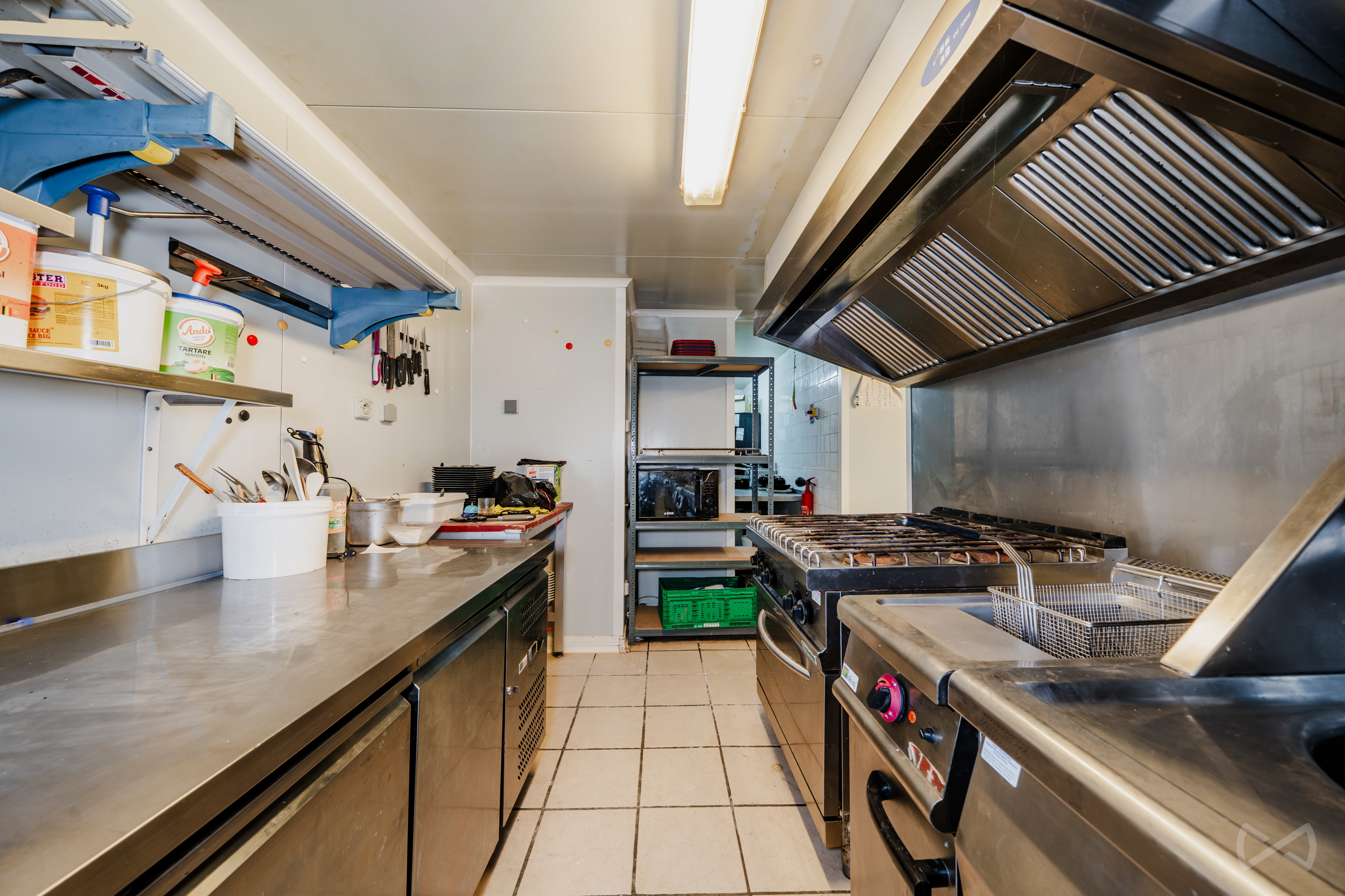 Photo 4 sur 4 pour Immeuble mixte de 15 chambres à Trelon