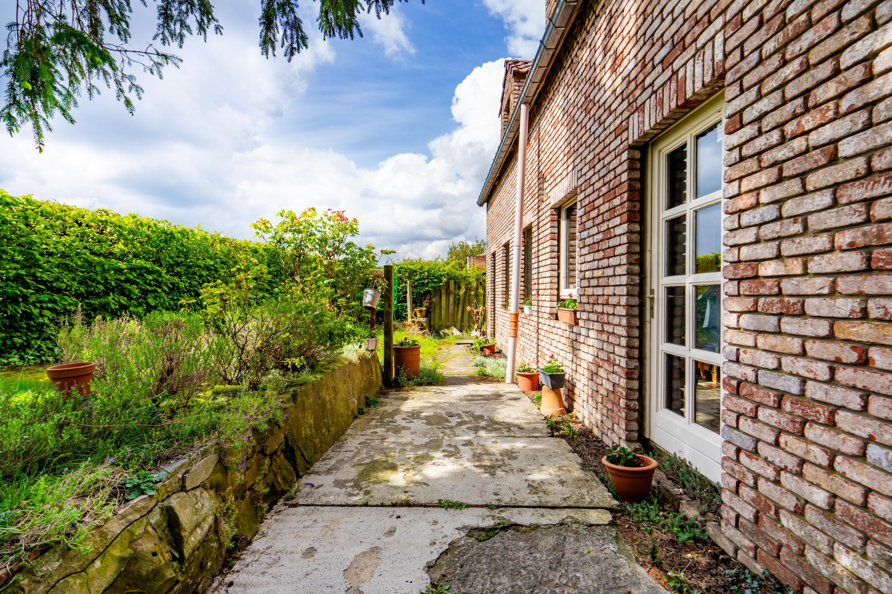 Foto 3 van 4 van Huis met vier slaapkamers in Morlanwelz Carnières